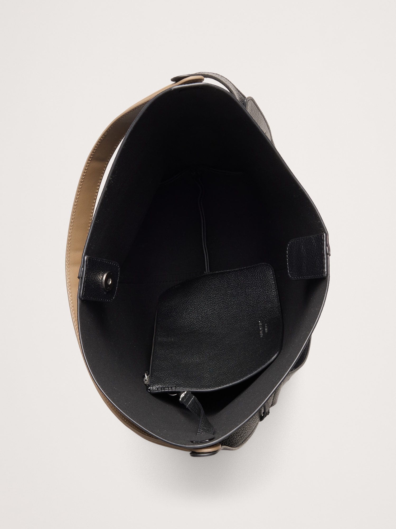 L'image numéro 6 présente Sac en cuir italien souple Vida