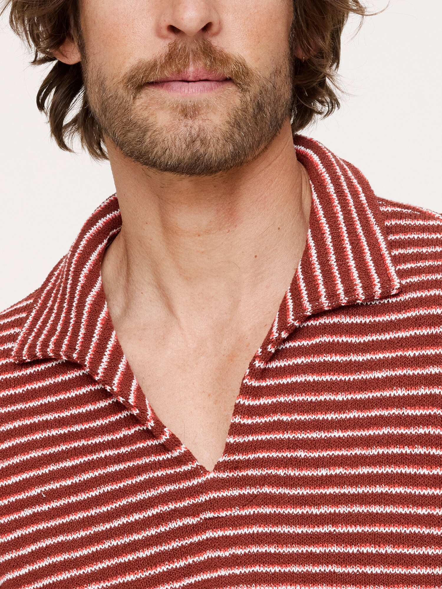 L'image numéro 3 présente Polo décontracté à rayures