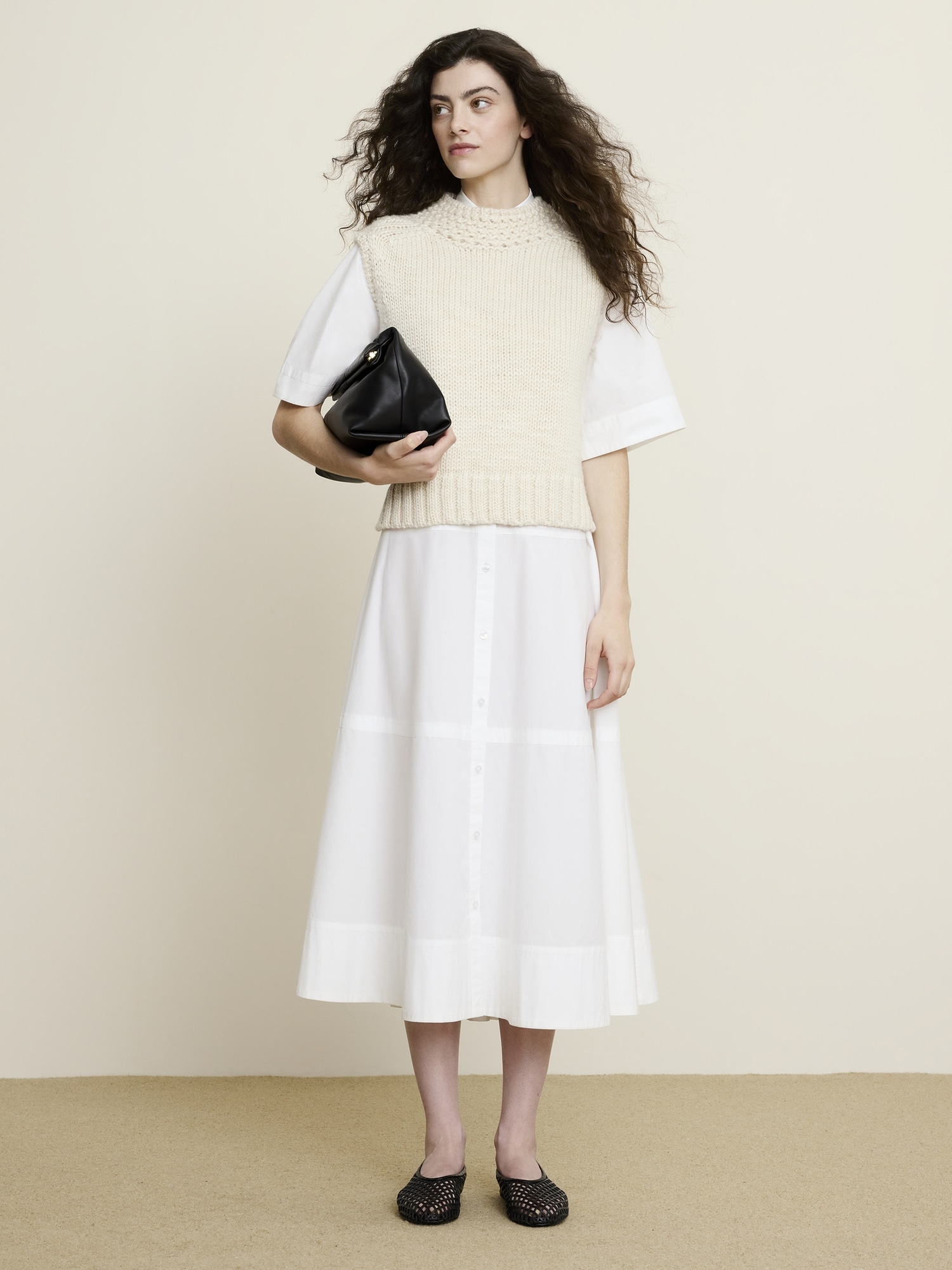 L'image numéro 8 présente Robe-chemisier trapèze longue en popeline de coton