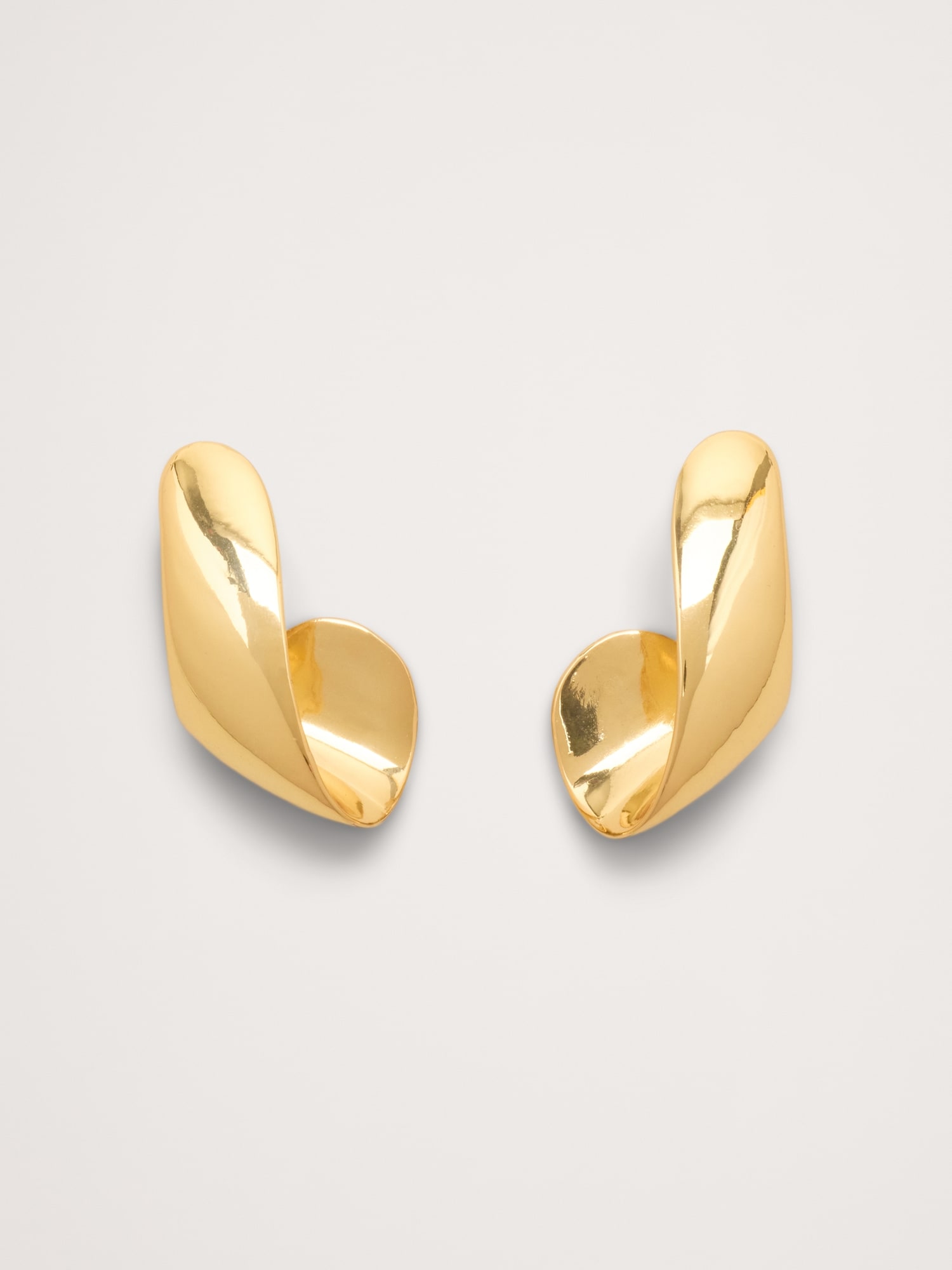 Ribbon Dangle Earring