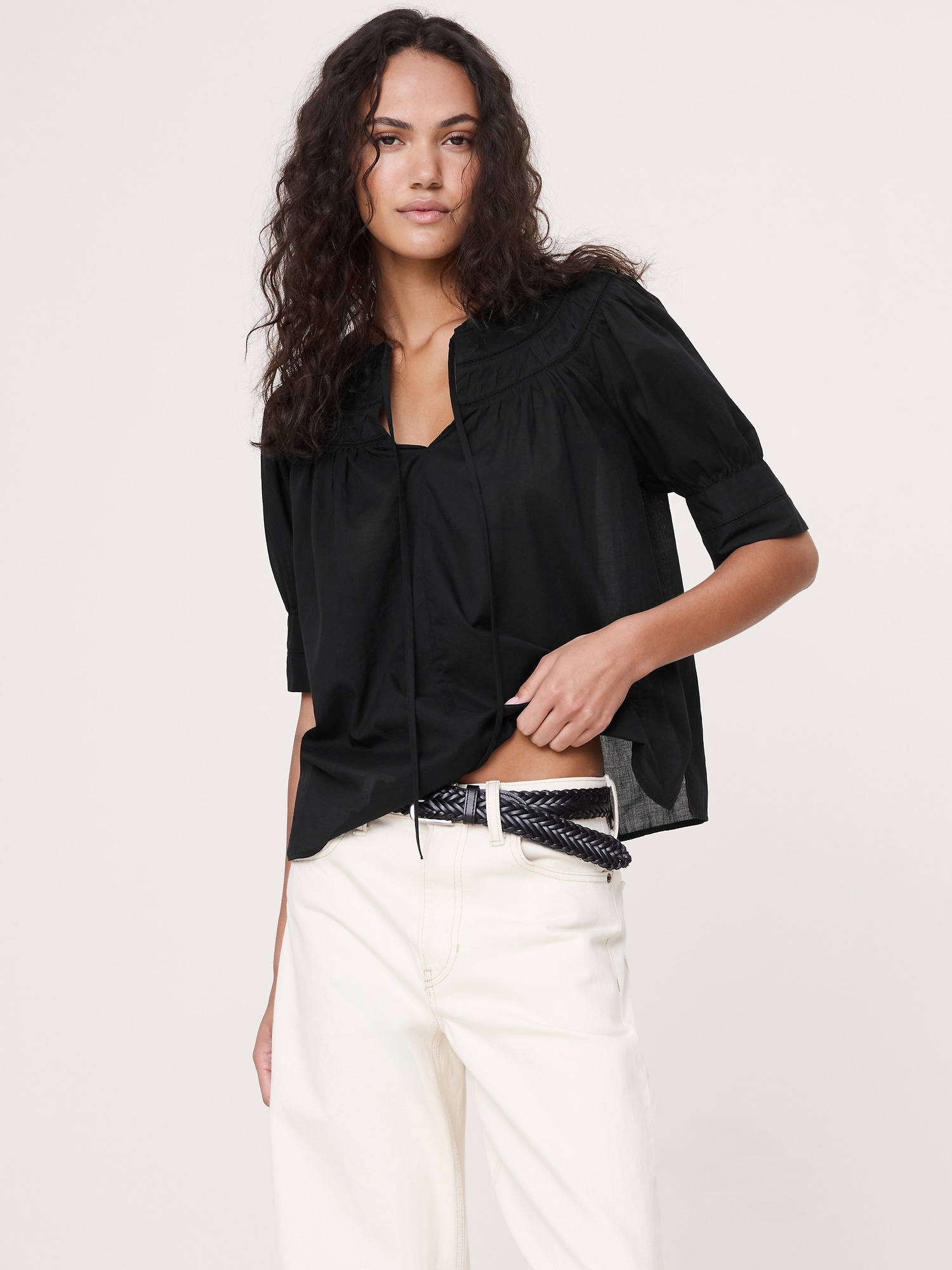 HAUT EN COTON LÉGER AVEC DENTELLE INCRUSTÉE