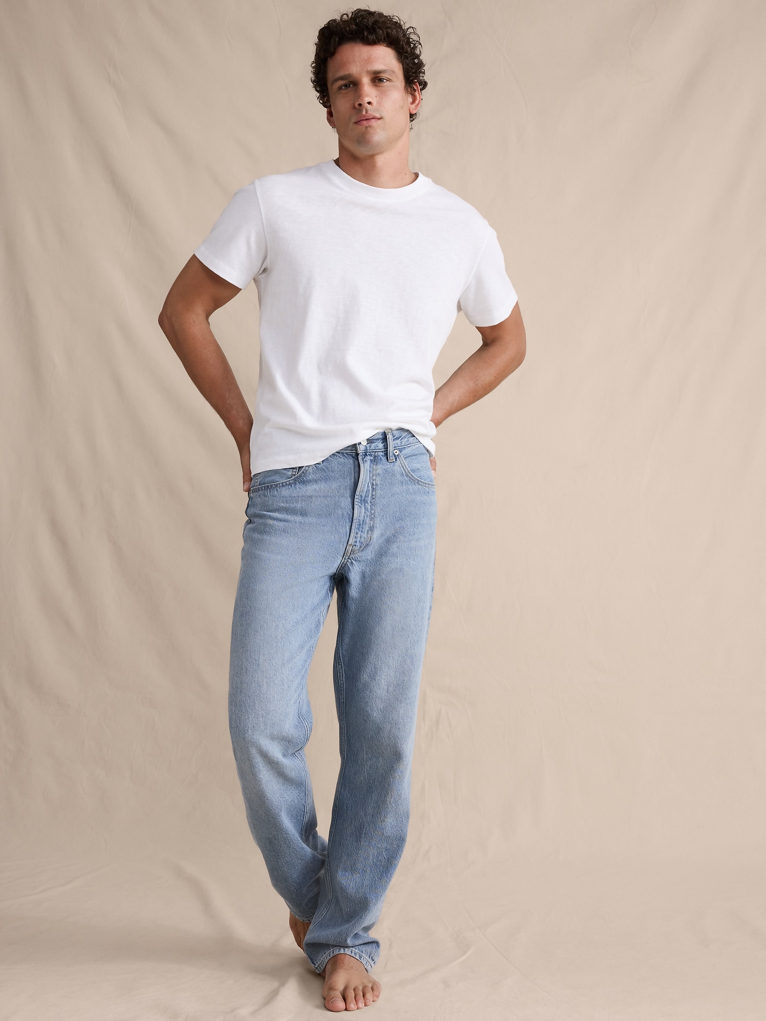 Image number 4 showing, Relaxed-Straight Lightweight Jean