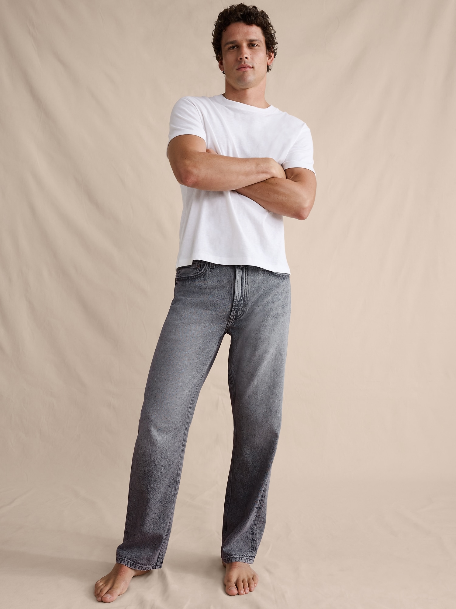 Image number 4 showing, Relaxed-Straight Lightweight Jean