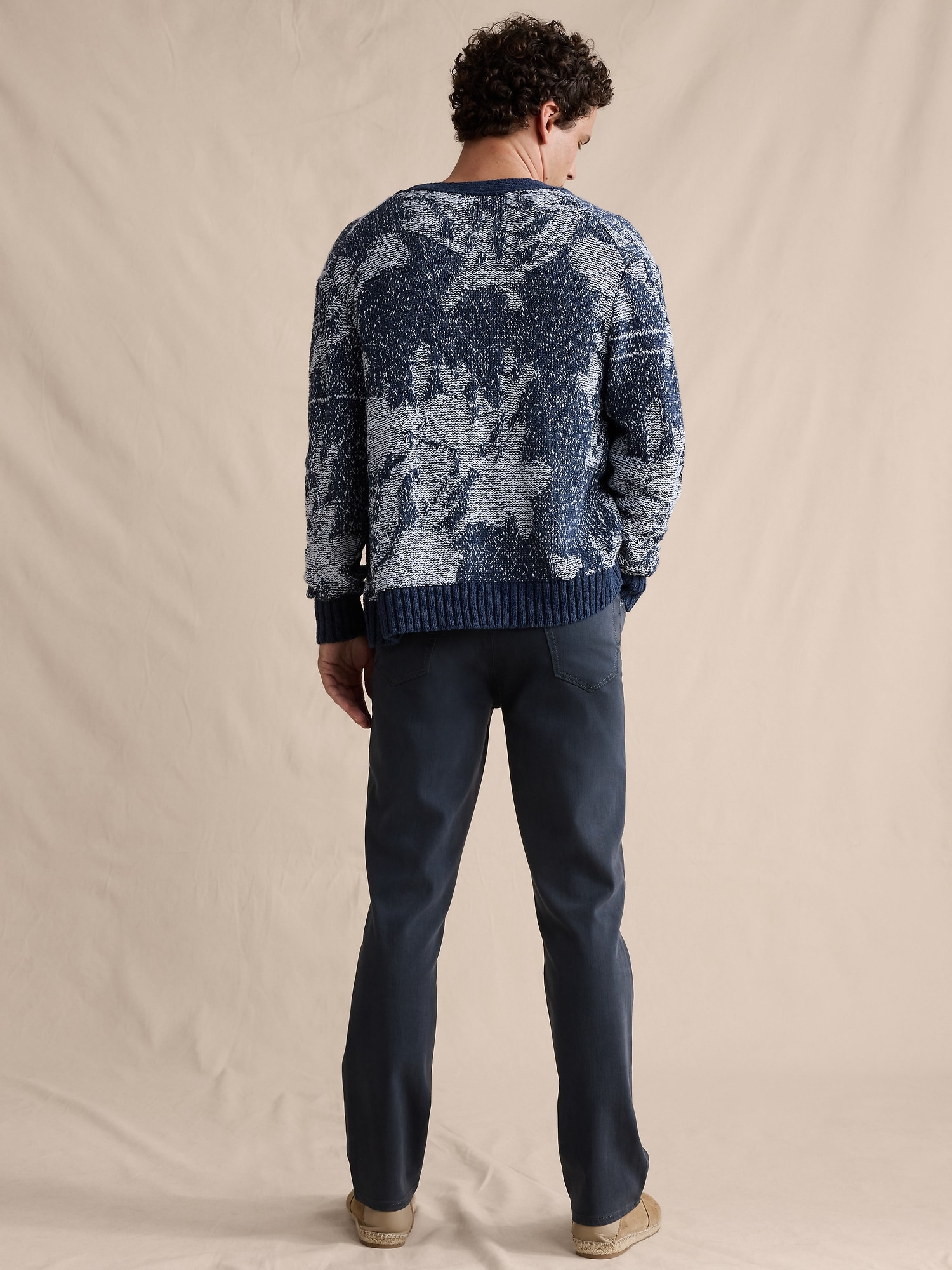 L'image numéro 3 présente Jean Voyageur luxueux à coupe droite