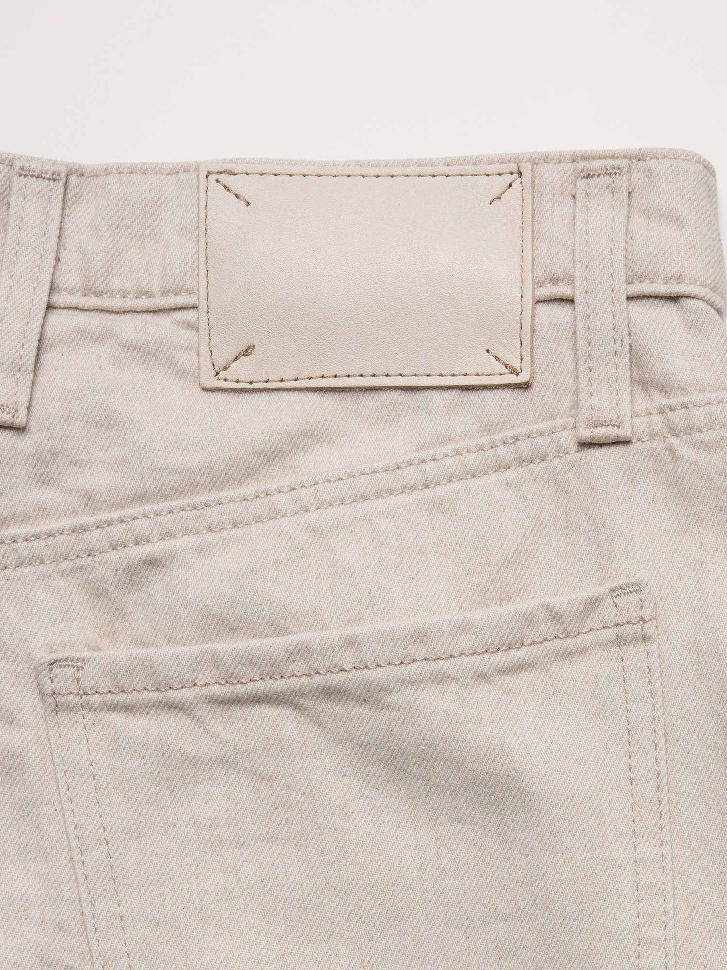 L'image numéro 6 présente Jean palazzo léger à jambe large à taille haute