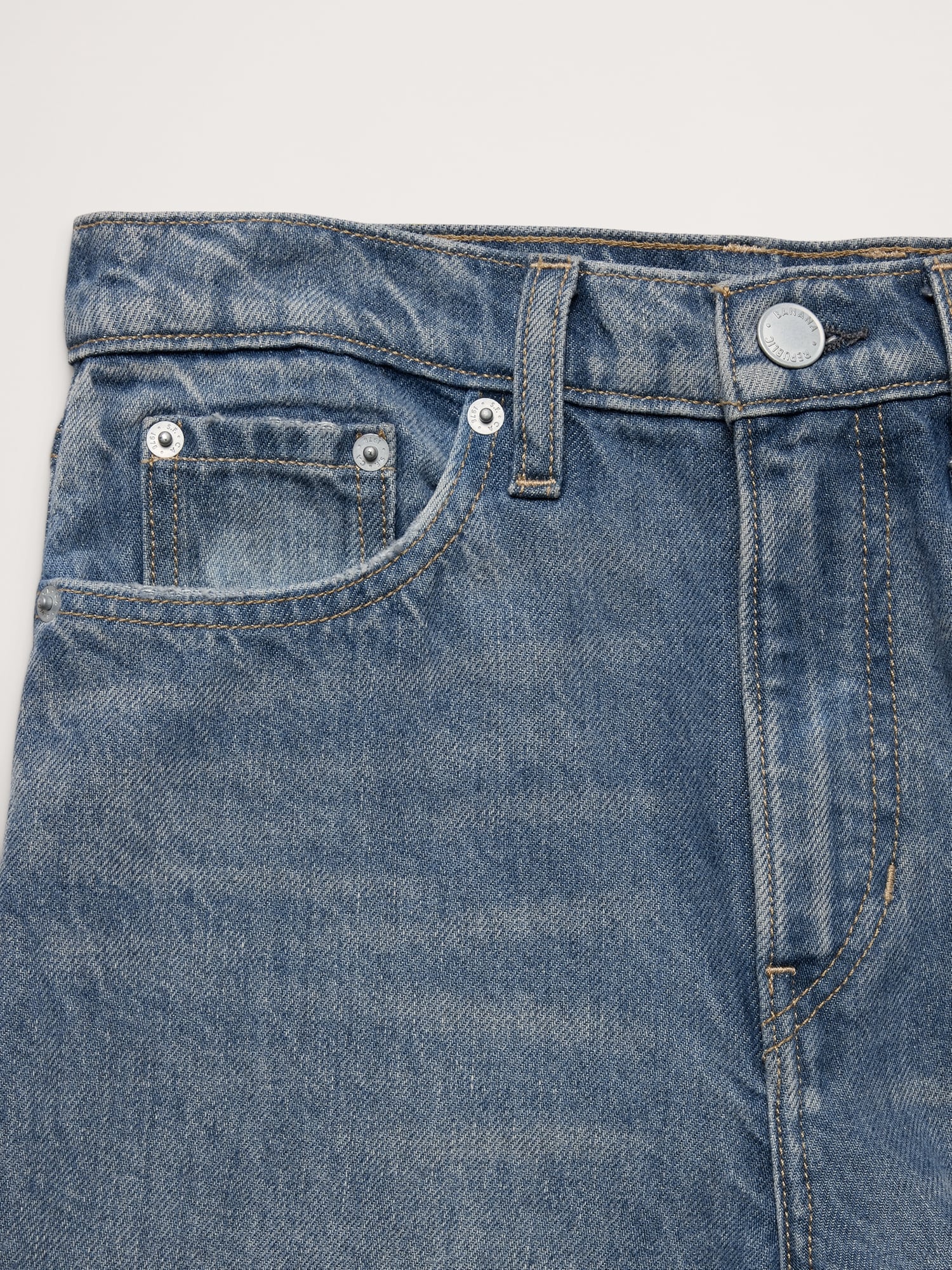 L'image numéro 6 présente Jean palazzo léger à jambe large à taille haute