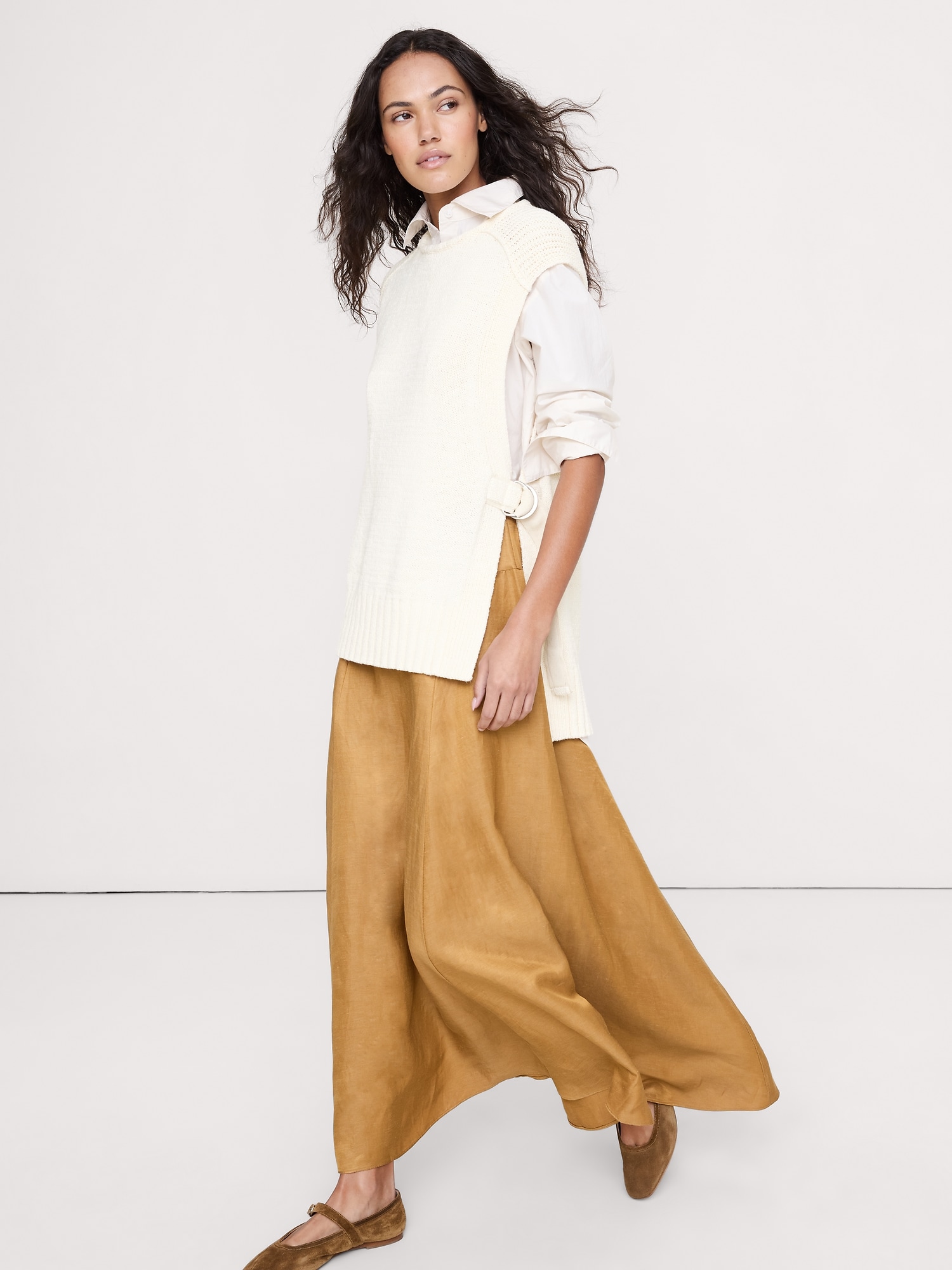 L'image numéro 4 présente Chandail sans manches en mélange de coton épais avec ouverture sur les côtés