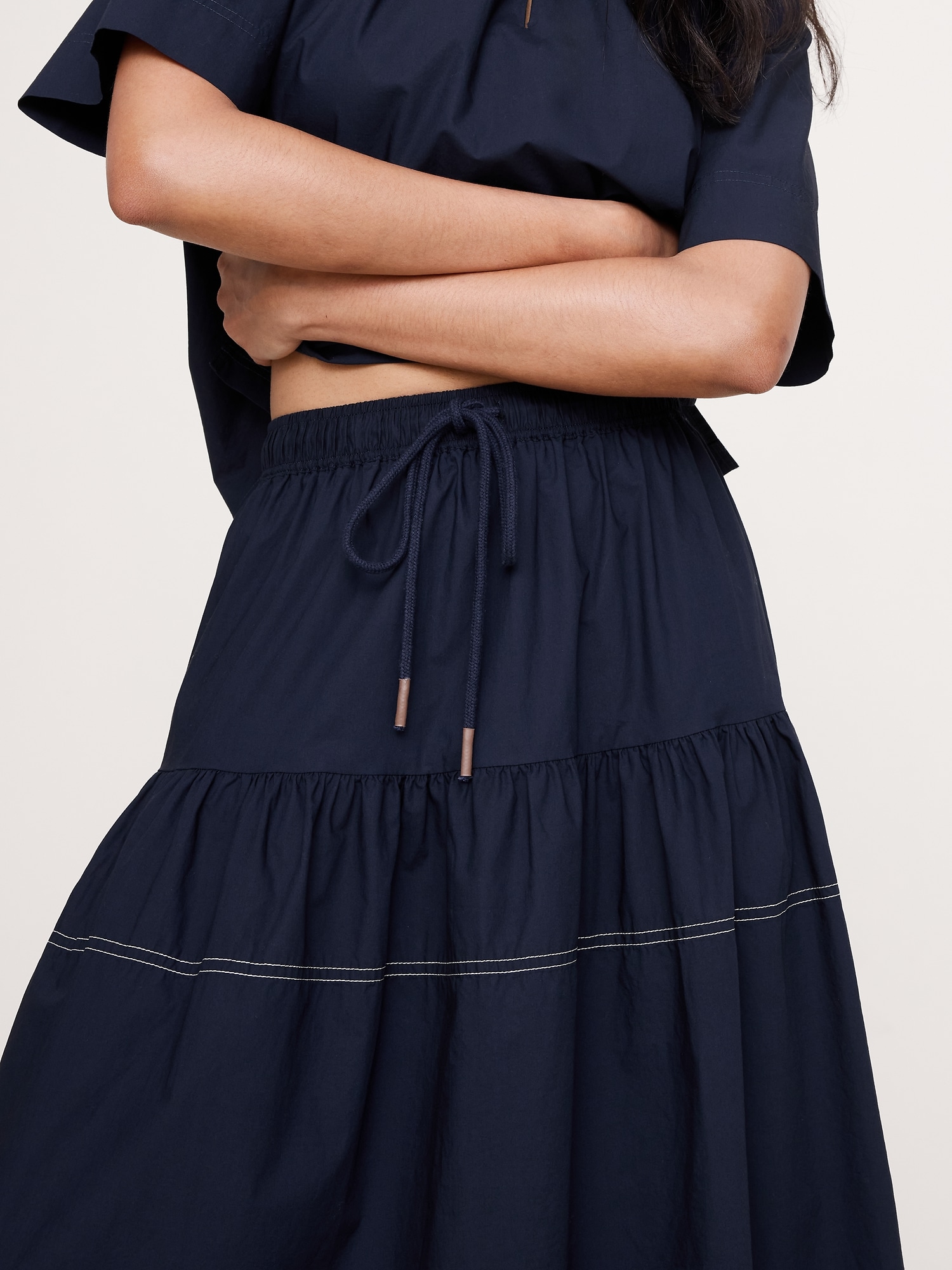 L'image numéro 3 présente Jupe mi-longue étagée en popeline de coton