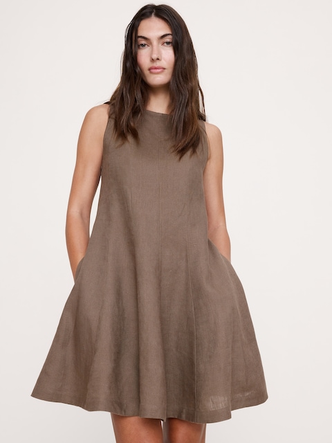 ROBE COURTE EN LIN À EMPIÈCEMENT
