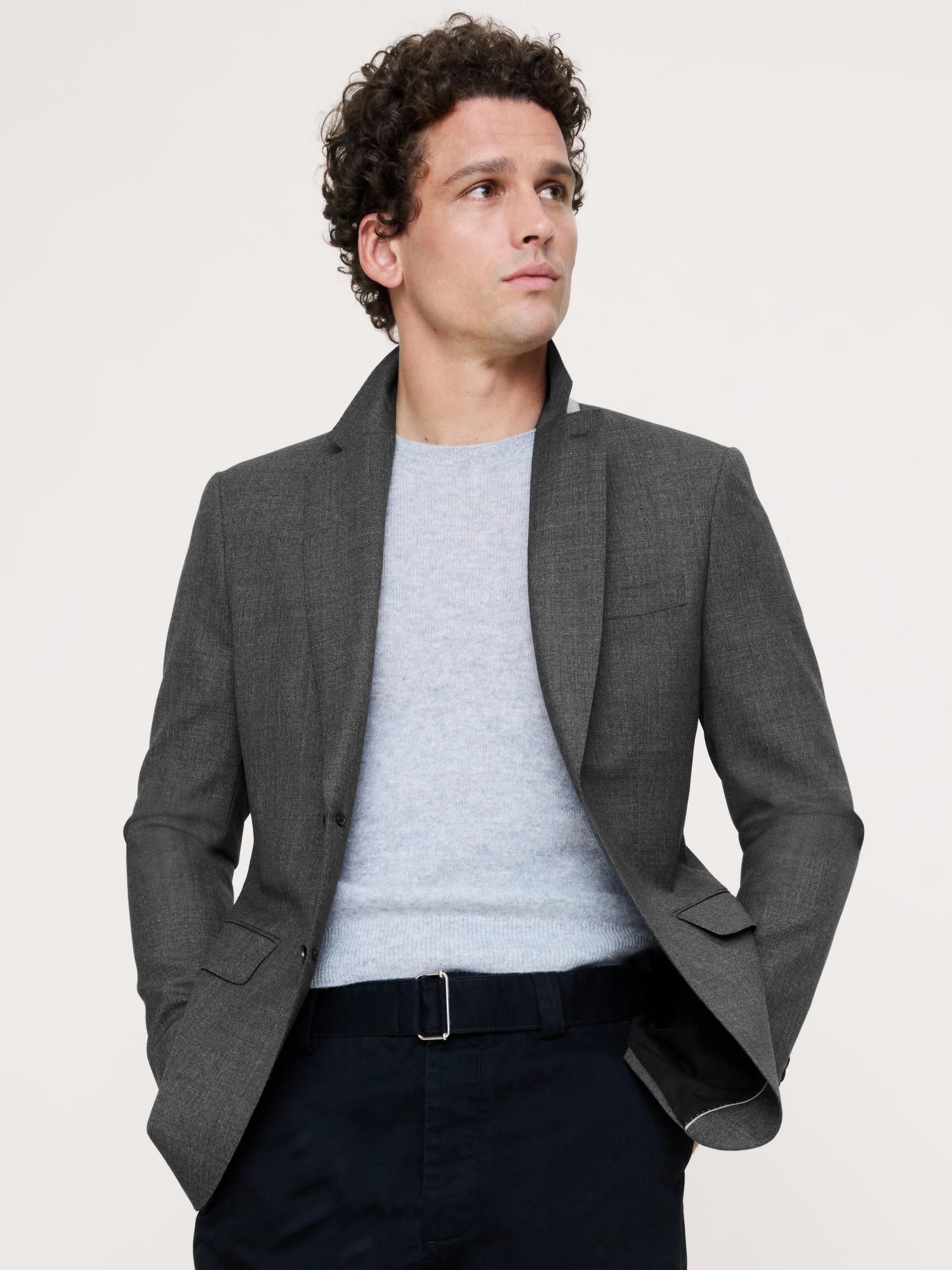 L'image numéro 4 présente Veste de complet en tissu italien exclusif Rustico