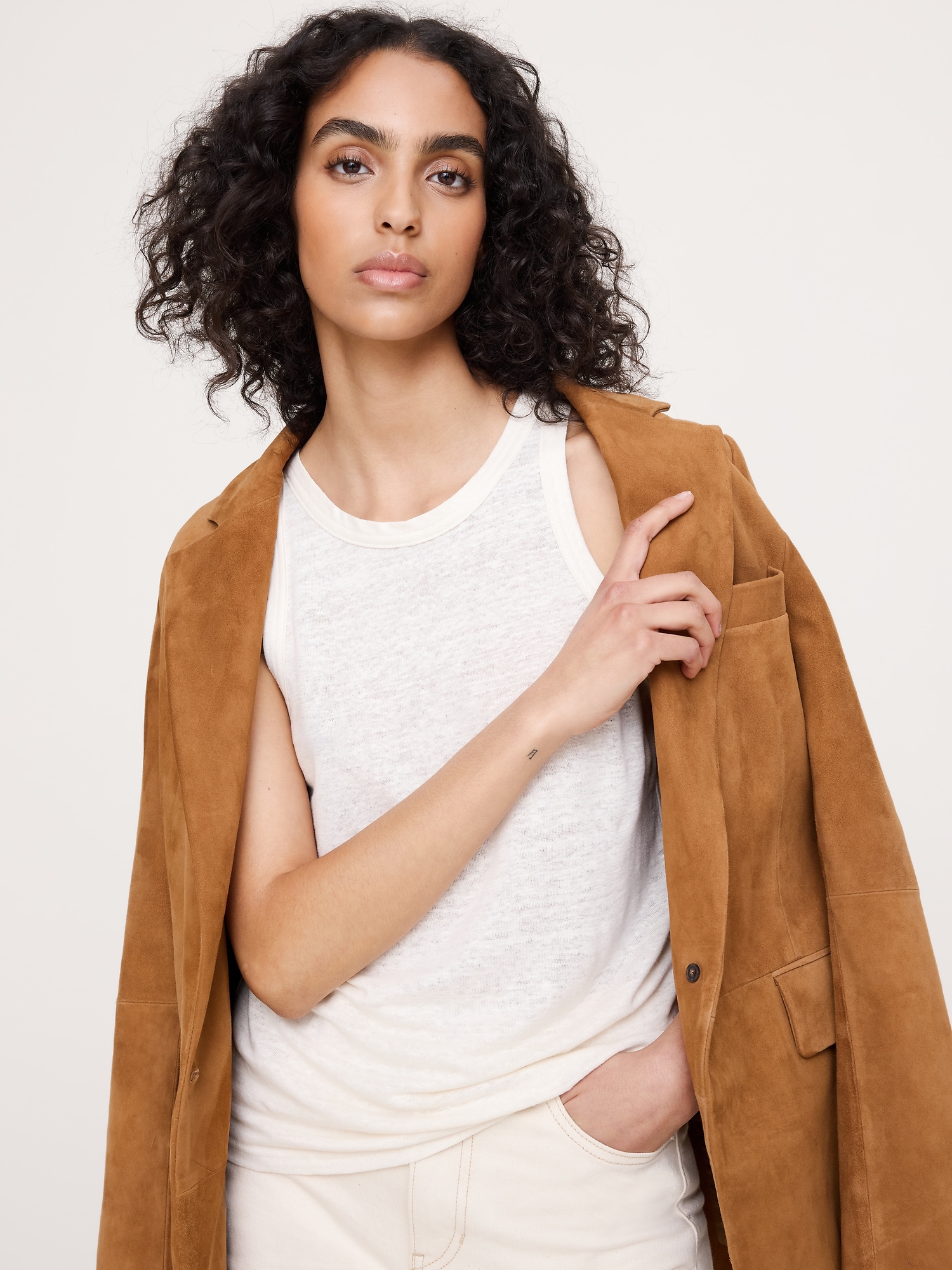 CAMISOLE À DÉCOUPE EN LIN