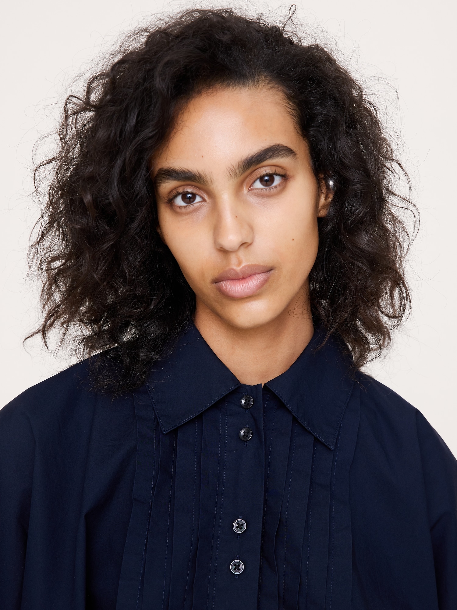 L'image numéro 6 présente Haut à plis en popeline de coton