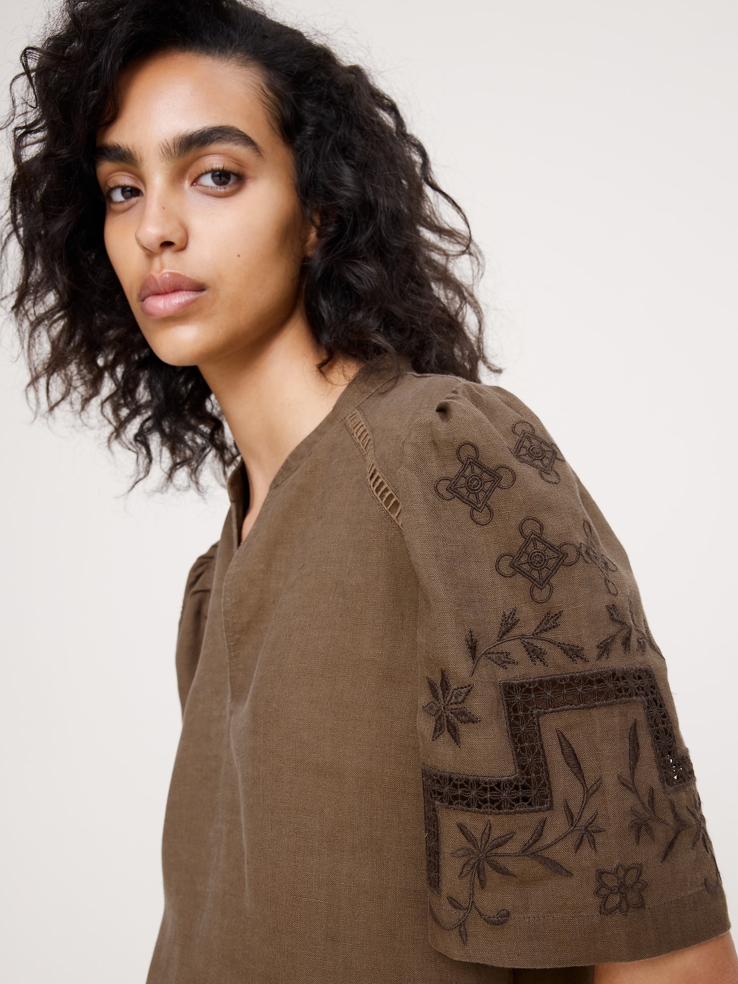 Image number 3 showing, Embroidered Linen Puff-Sleeve Top