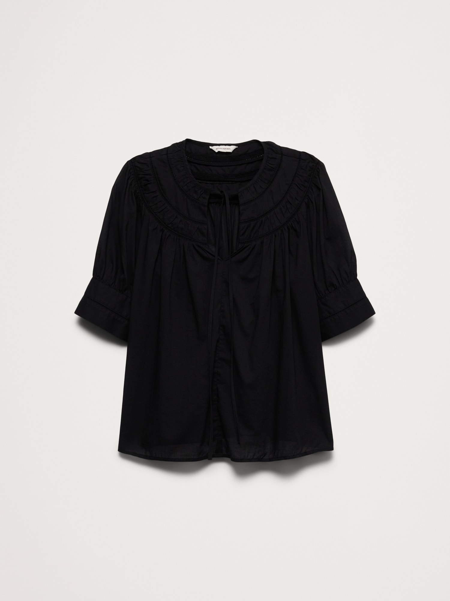 L'image numéro 4 présente Haut en coton léger avec dentelle incrustée