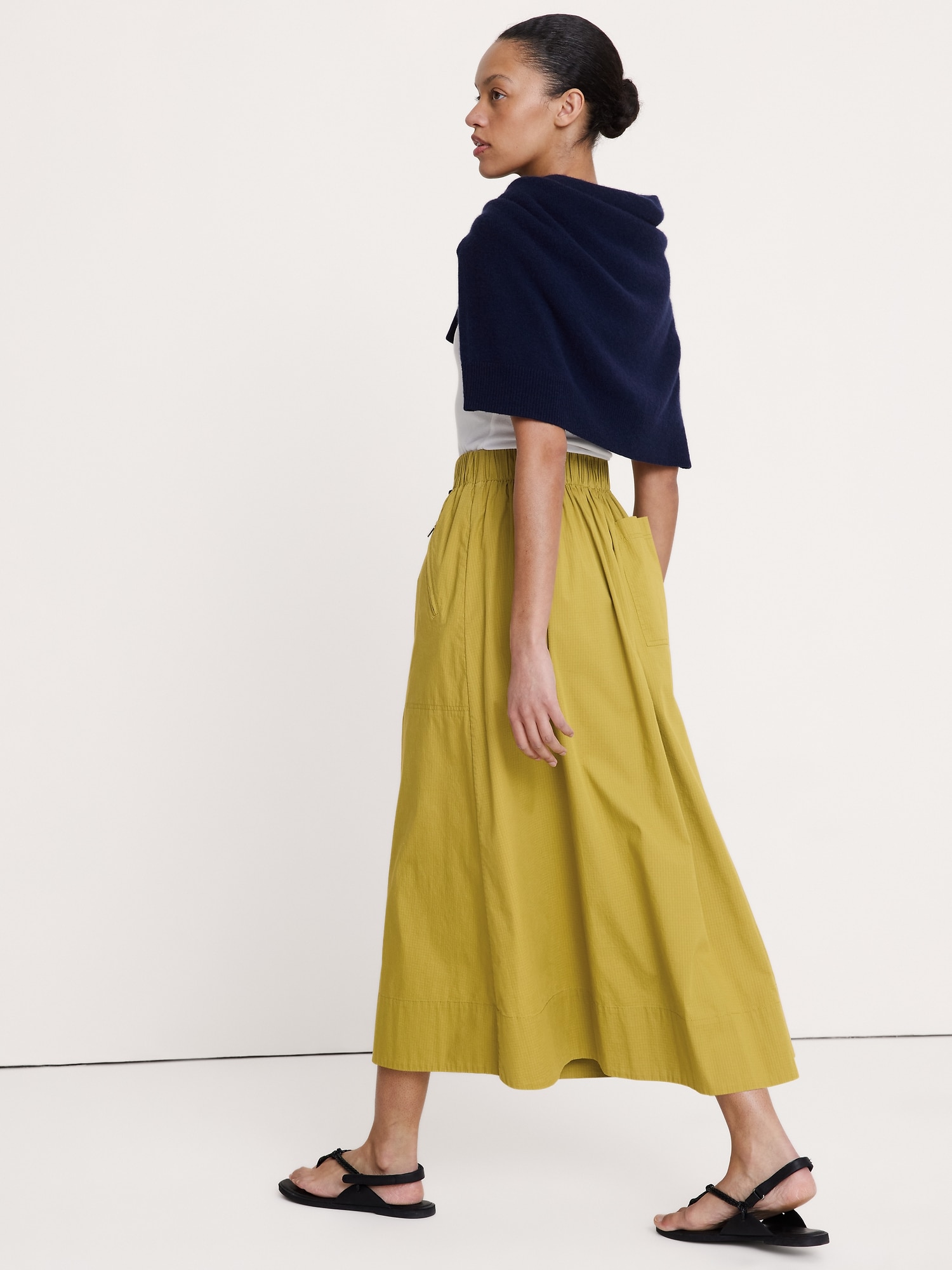 Image number 2 showing, Stretch-Cotton Utility Midi Skirt