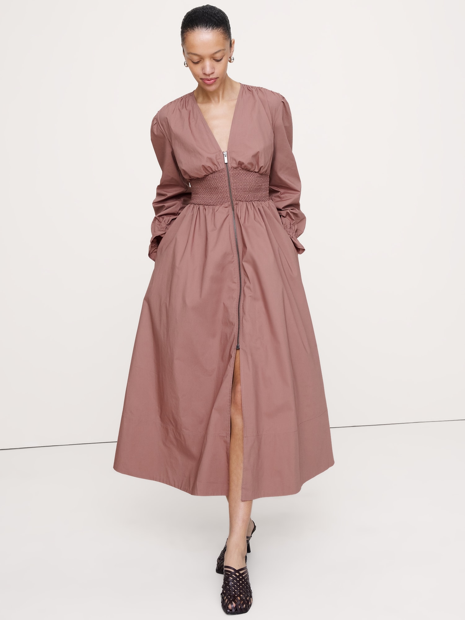 ROBE LONGUE À TAILLE SMOCKÉE EN POPELINE DE COTON
