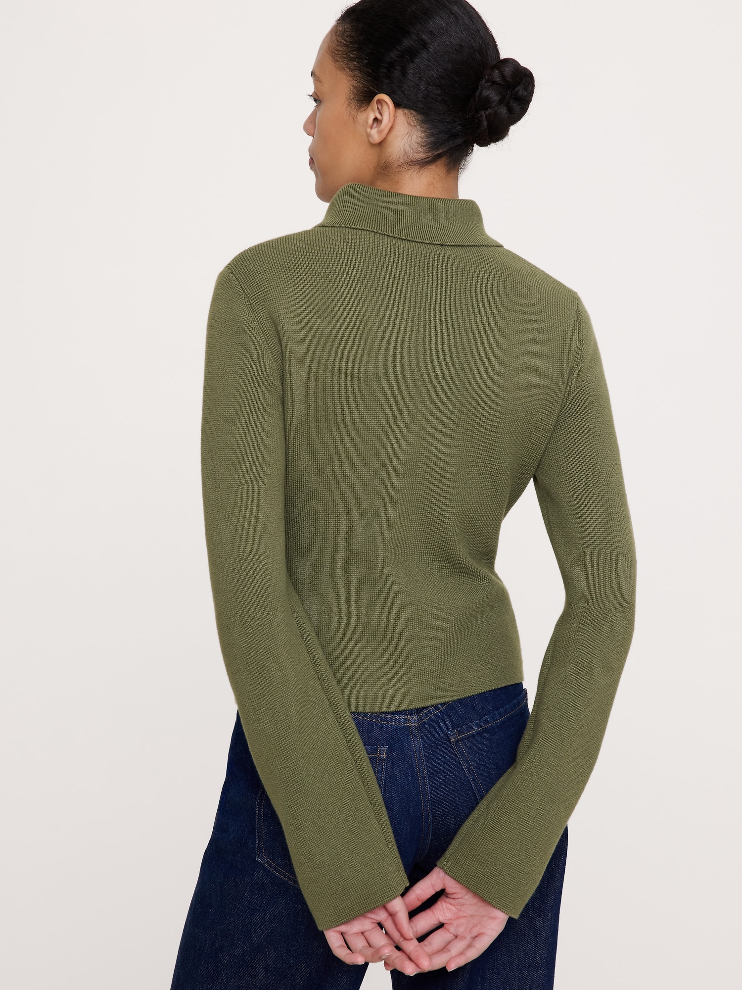 L'image numéro 2 présente Cardigan polo en coton et soie pied d'alouette