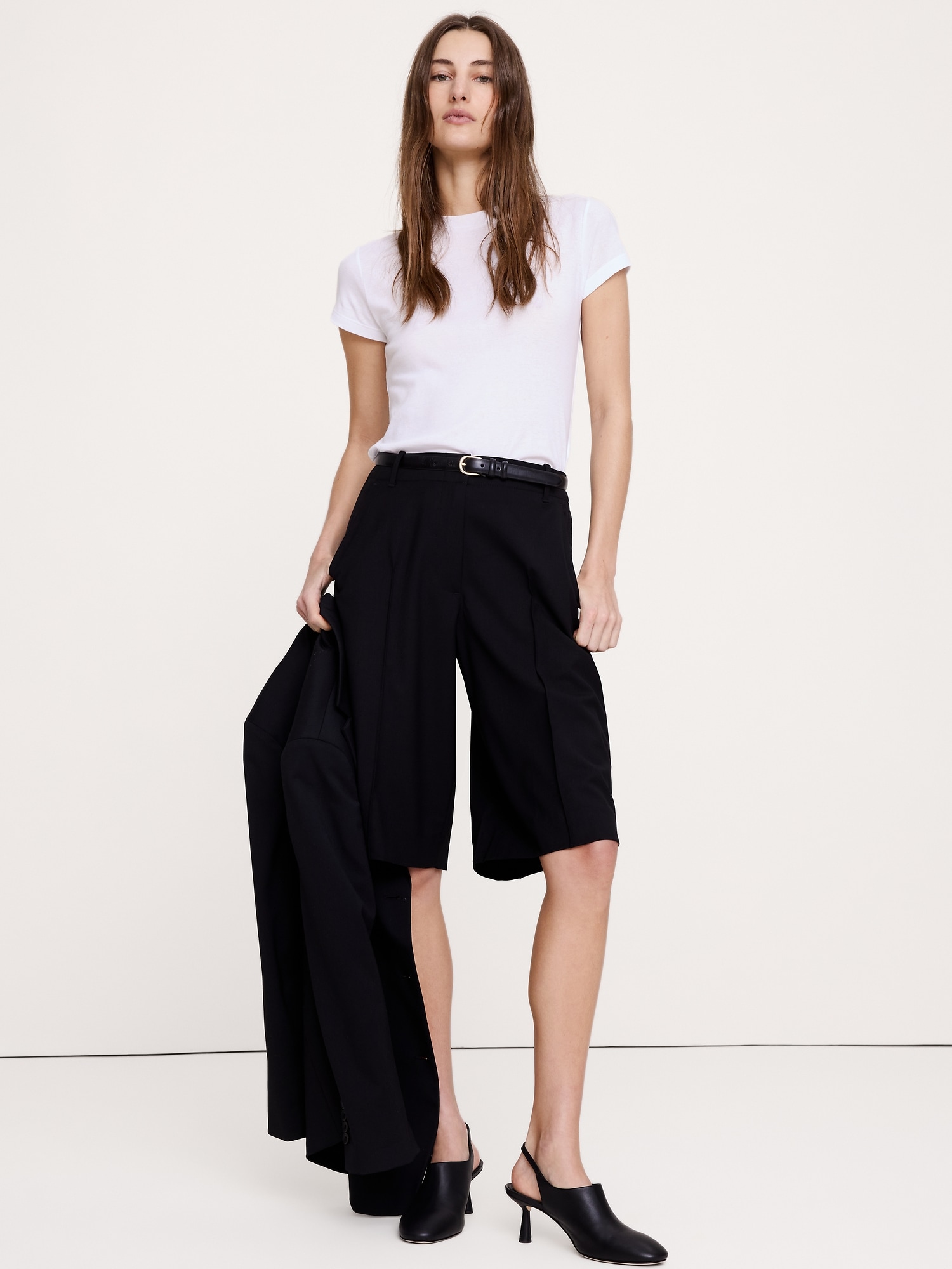 BERMUDA TAILLE HAUTE EN LAINE ITALIENNE