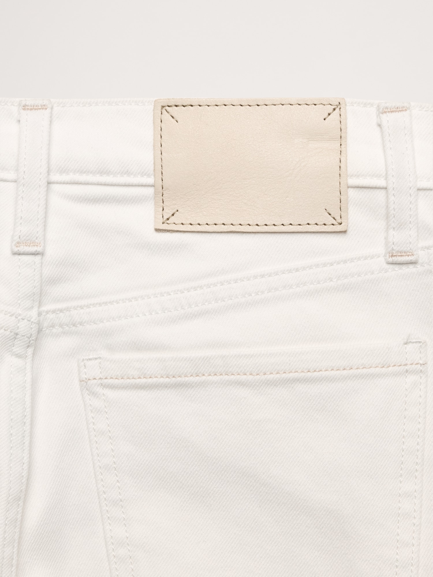 L'image numéro 7 présente Le célèbre jean classique à jambe large