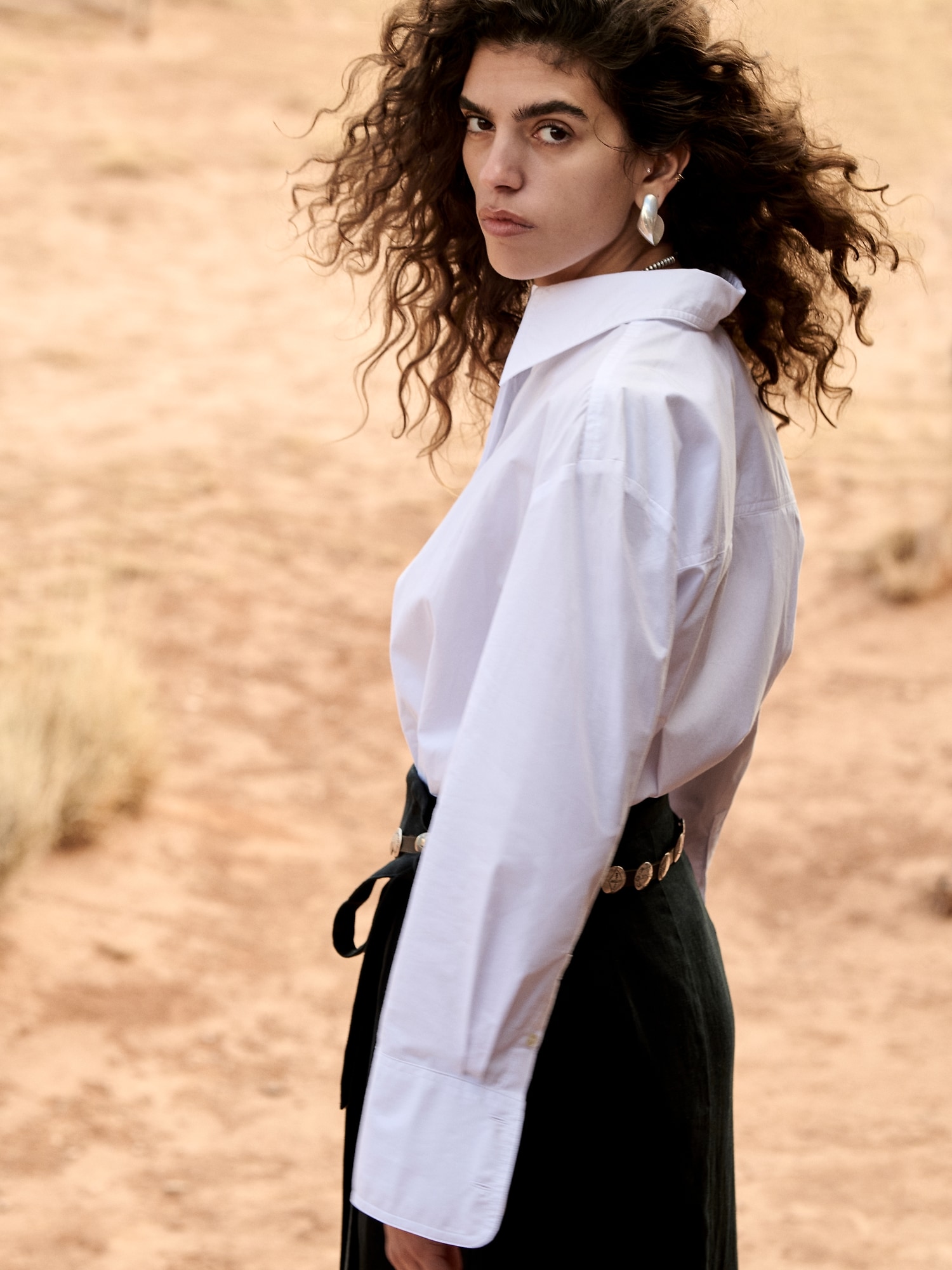 Image number 6 showing, The Oversized Shirt in Cotton Poplin