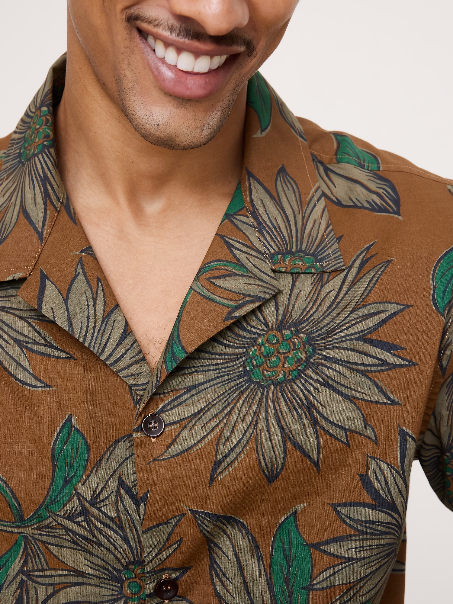 Image number 7 showing, Relaxed-Fit Cotton Slub Resort Shirt