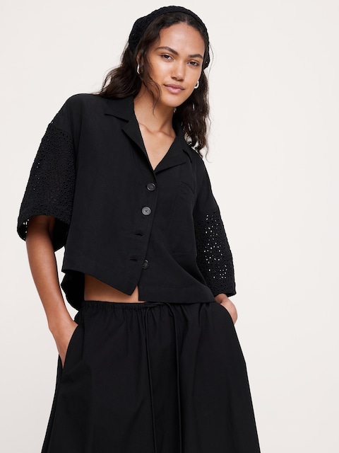 CHEMISIER DROIT LONGUEUR 3/4 À BRODERIE ANGLAISE EN LIN TENCEL™