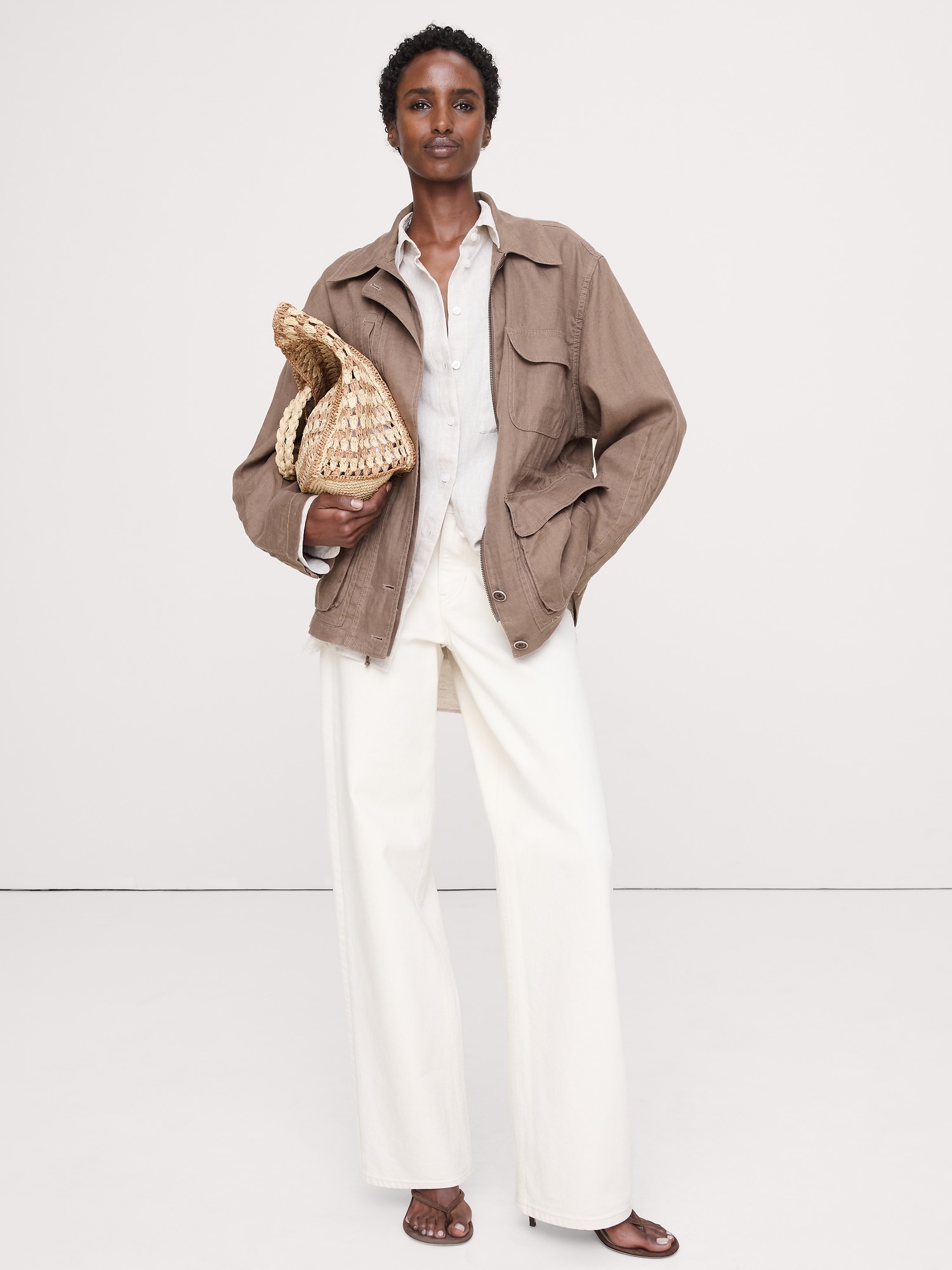 L'image numéro 1 présente Manteau de travail en lin