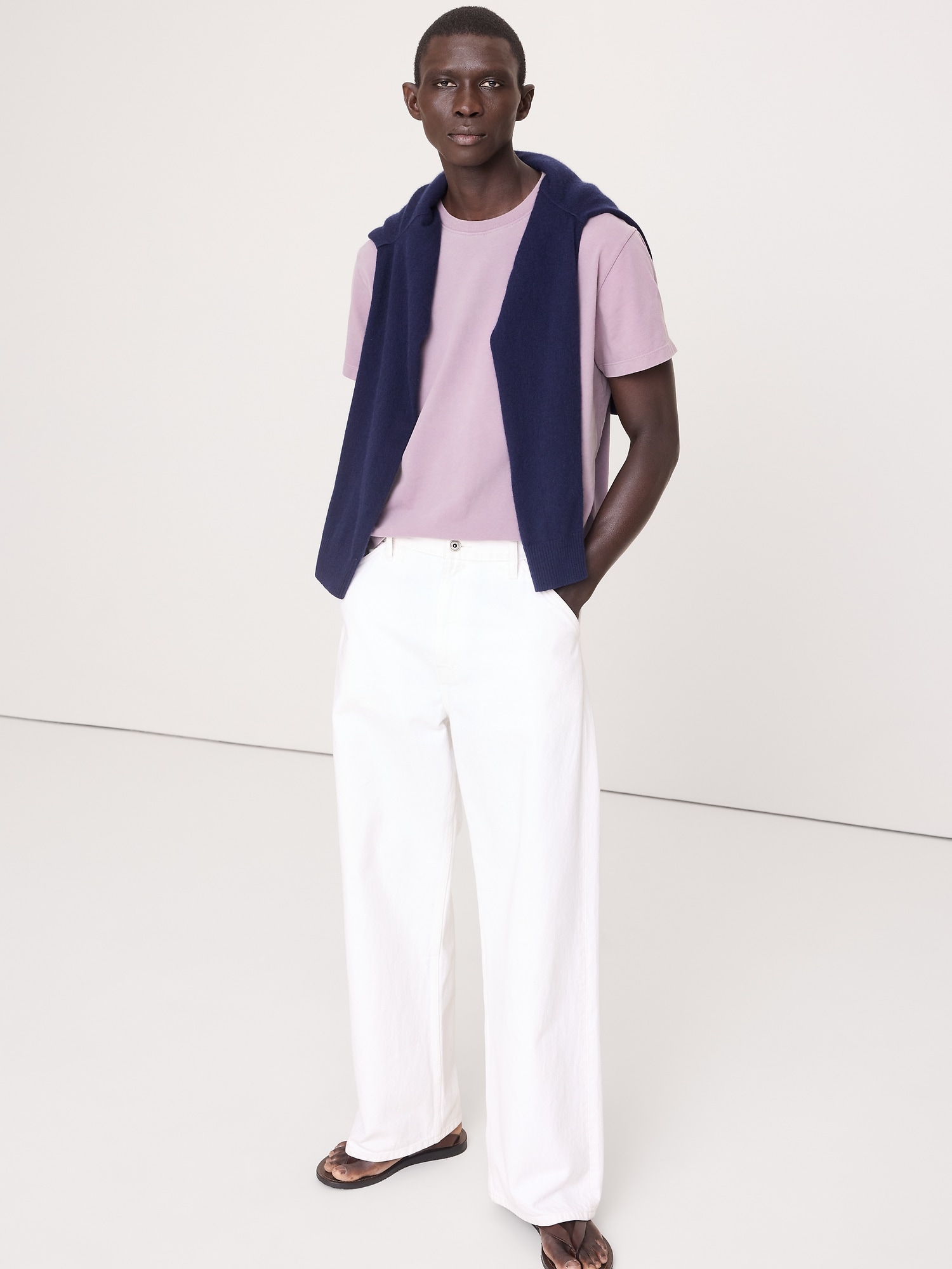 L'image numéro 8 présente T-shirt ras du cou en coton suédé