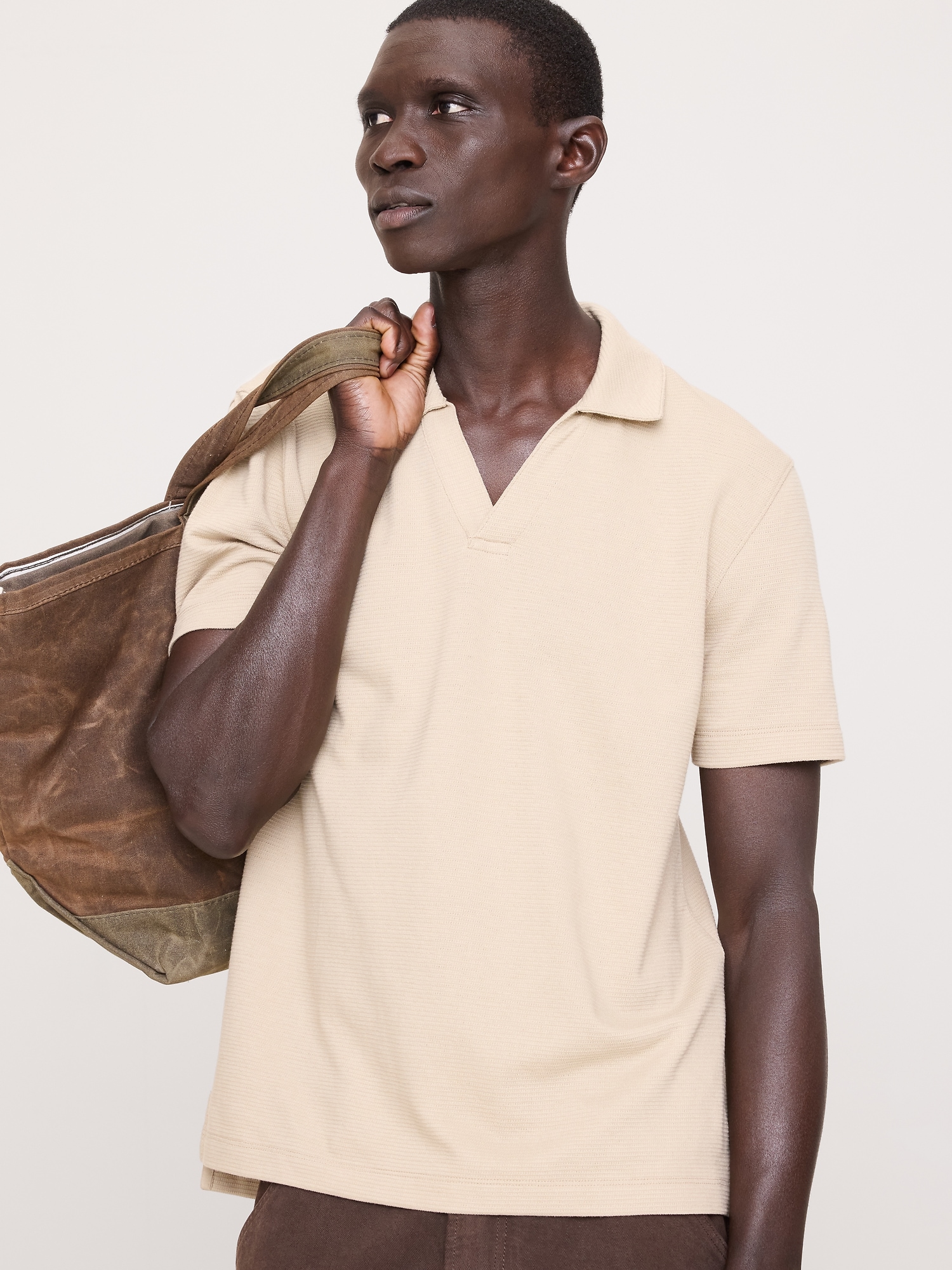 L'image numéro 1 présente Haut à col polo tricoteuse à mailles