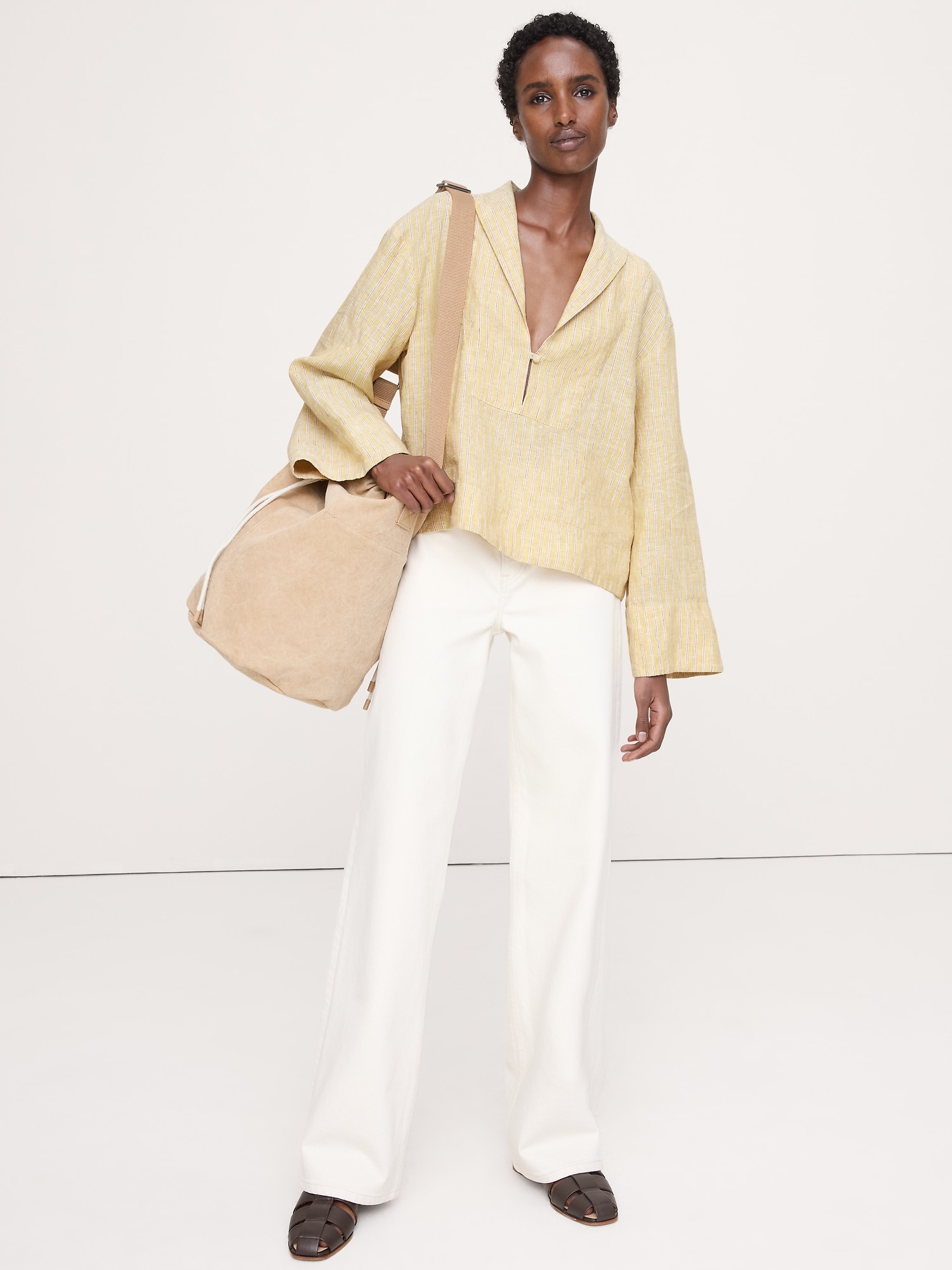 L'image numéro 1 présente Haut en lin