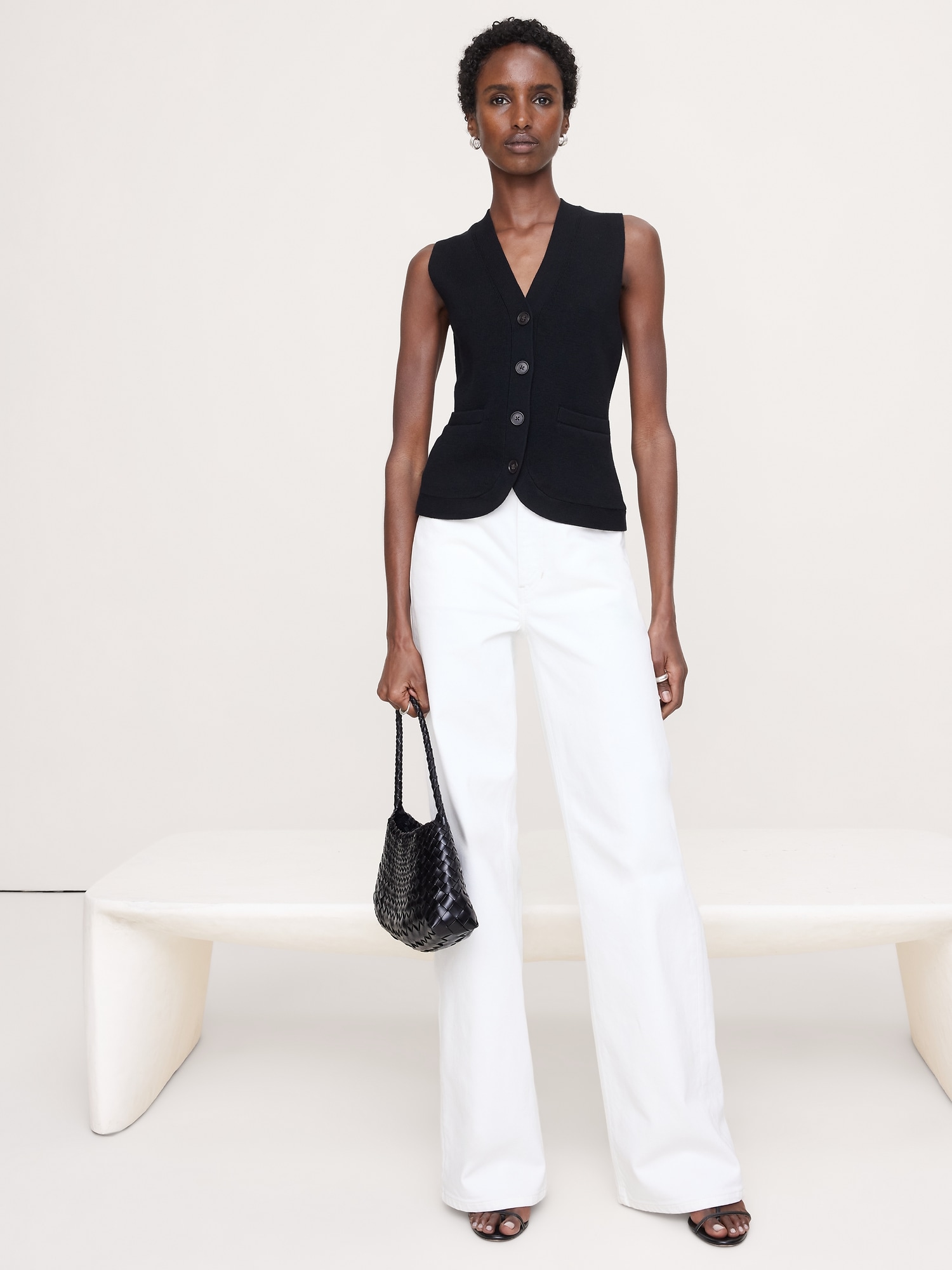 L'image numéro 1 présente Gilet en mélange de coton et soie pied d’alouette