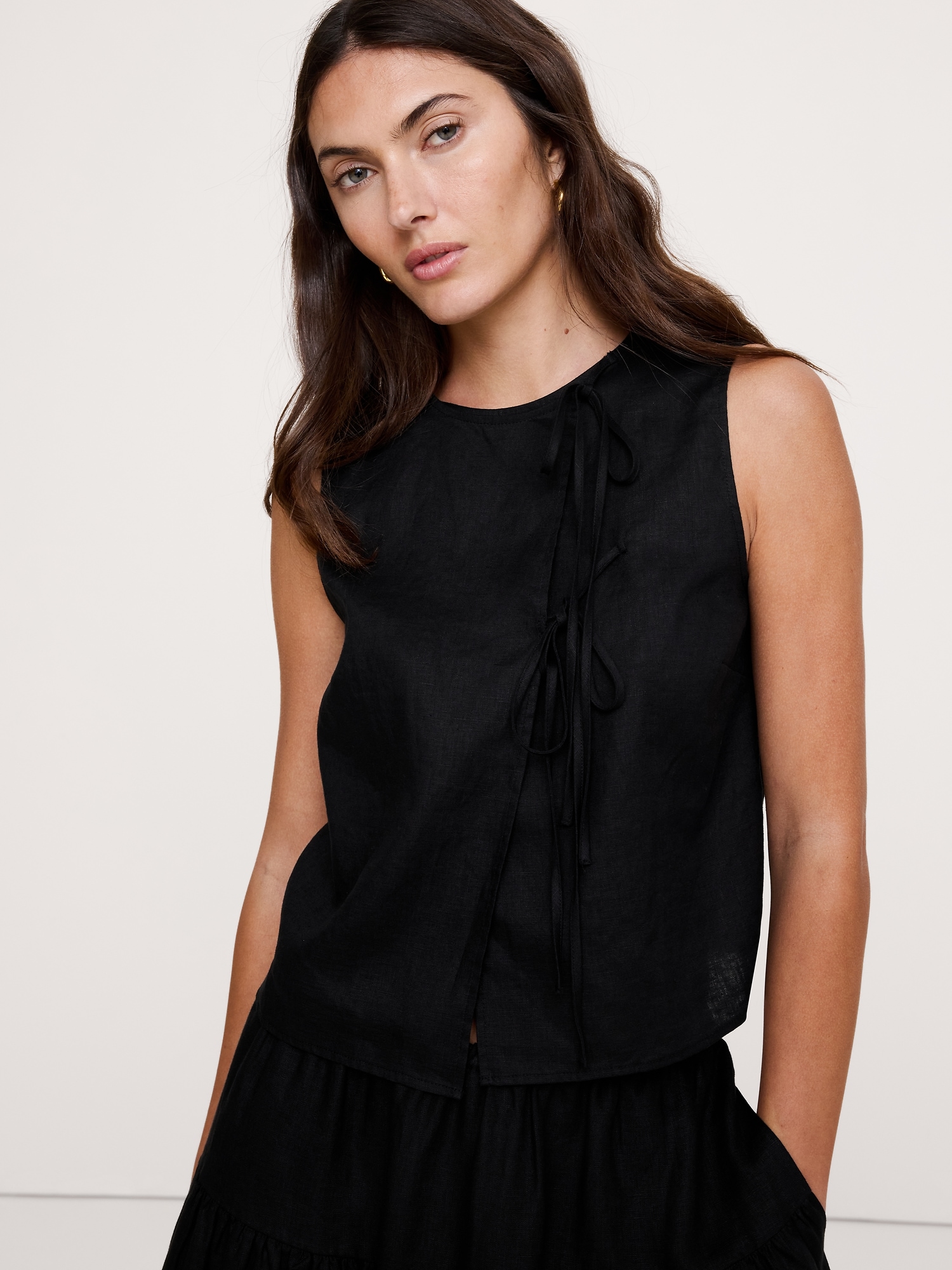 L'image numéro 4 présente Camisole à double lien en lin