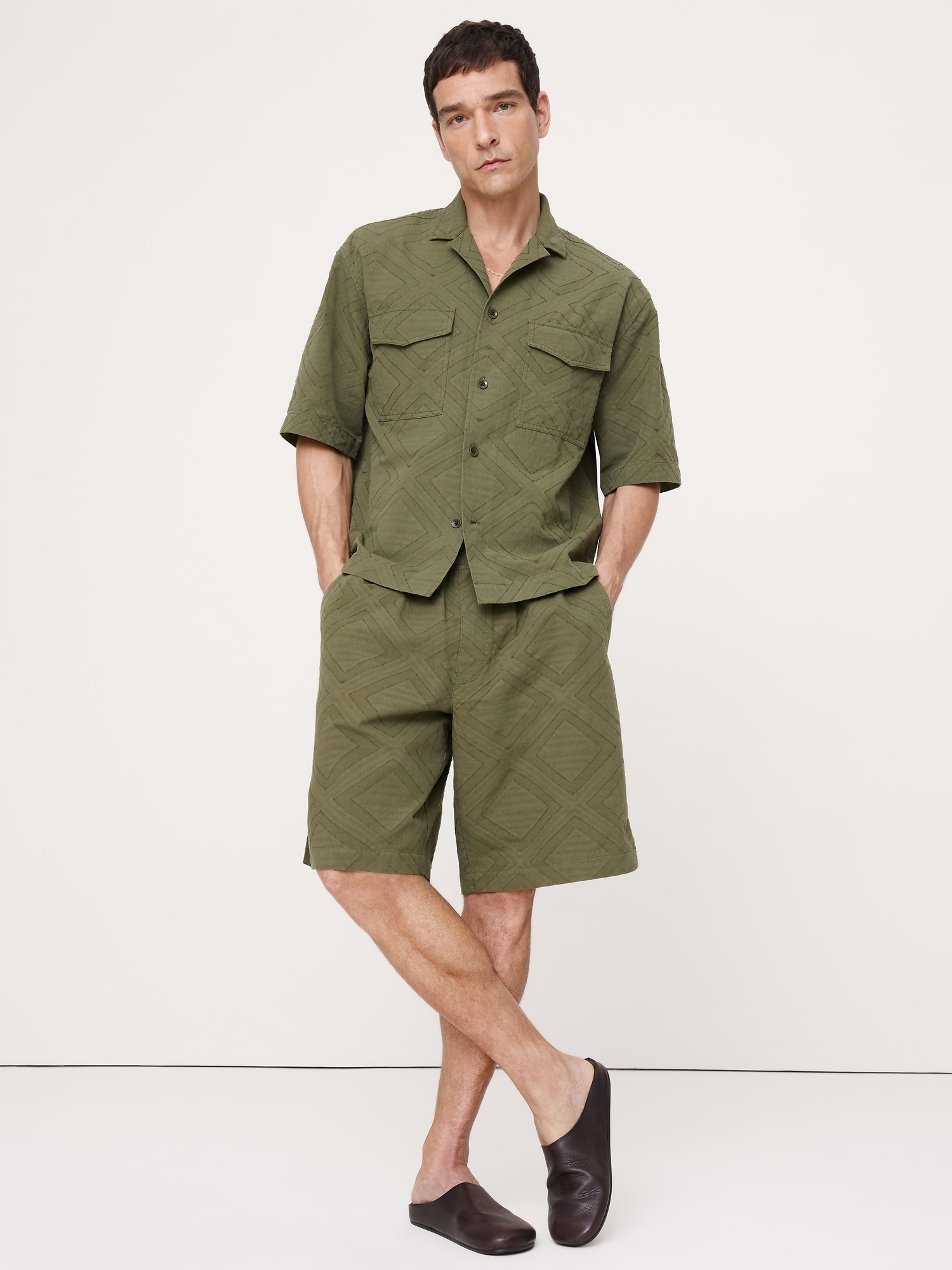 Image number 1 showing, 11" Cotton Jacquard Pull-On Short