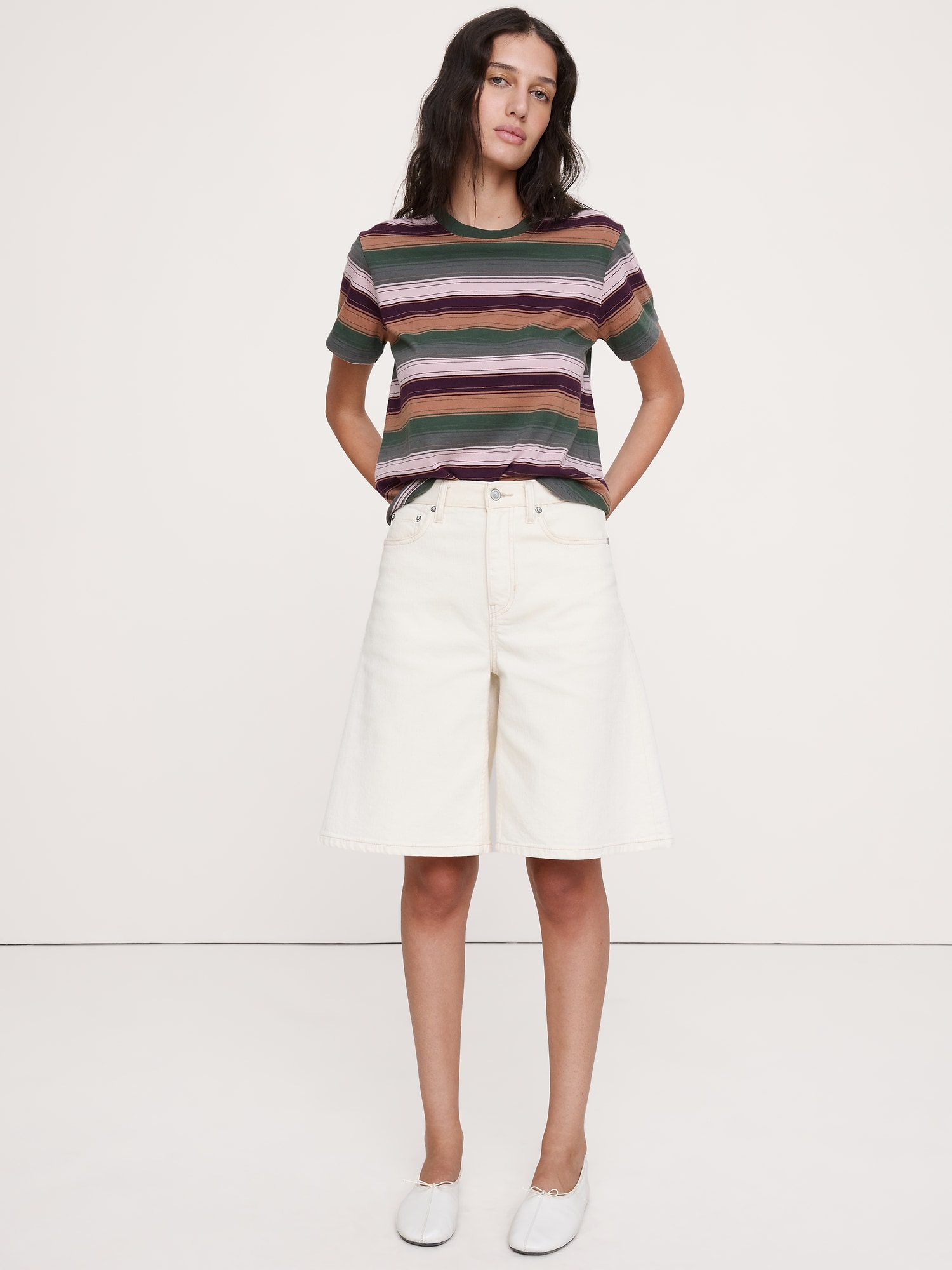 L'image numéro 1 présente T-SHIRT RAS DU COU EN COTON RÉTRO