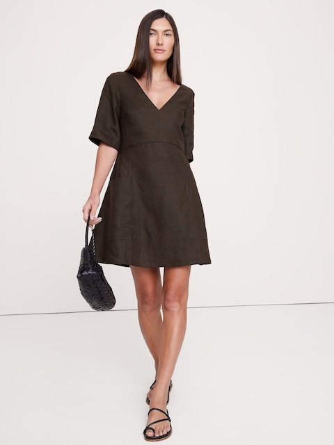 ROBE COURTE AVEC POCHES