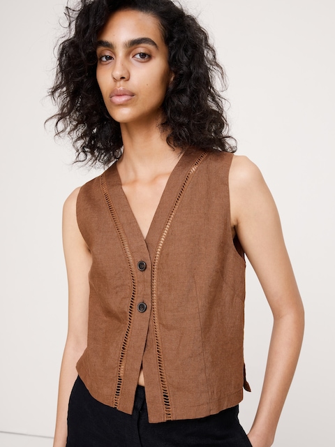 GILET EN LIN BORDÉ DE DENTELLE