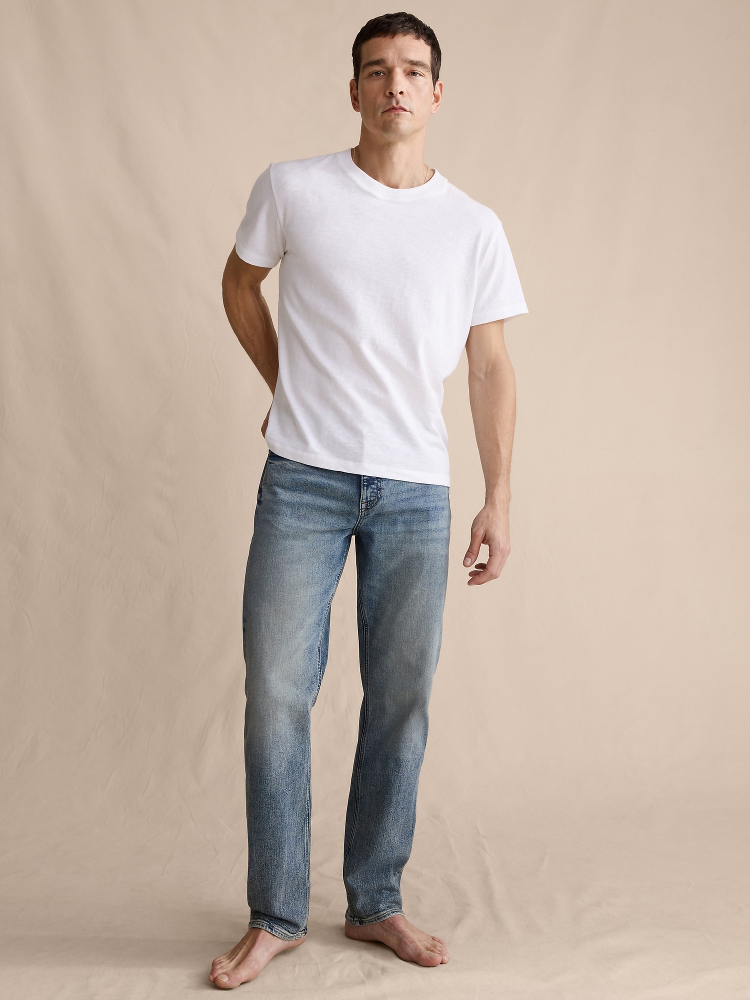 L'image numéro 5 présente Jean Voyageur luxueux à coupe droite