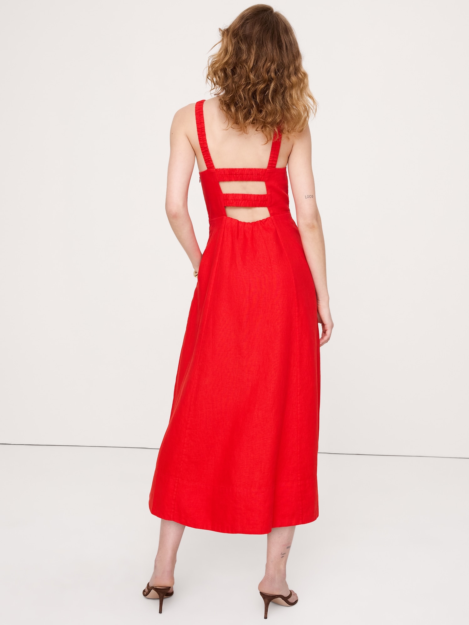 Image number 5 showing, Linen Square-Neck Midi Dress