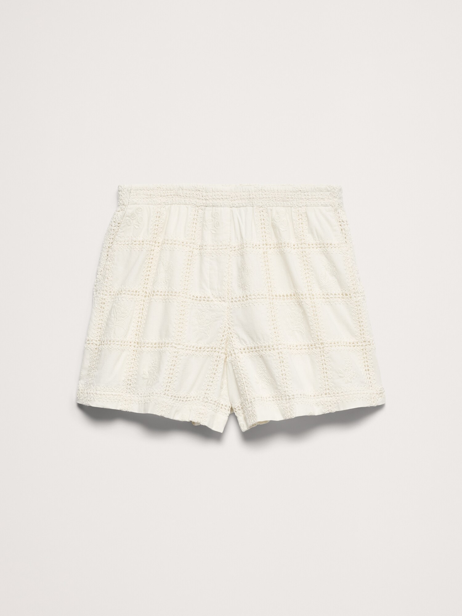 L'image numéro 4 présente Short à taille extensible en coton brodé entrejambe 10 cm