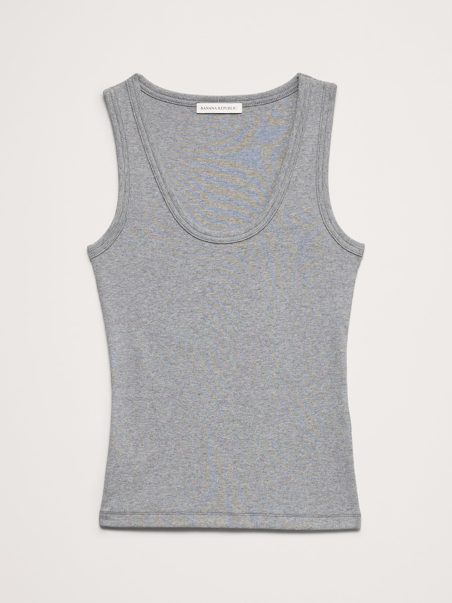 L'image numéro 4 présente Camisole à encolure dégagée en tricot côtelé