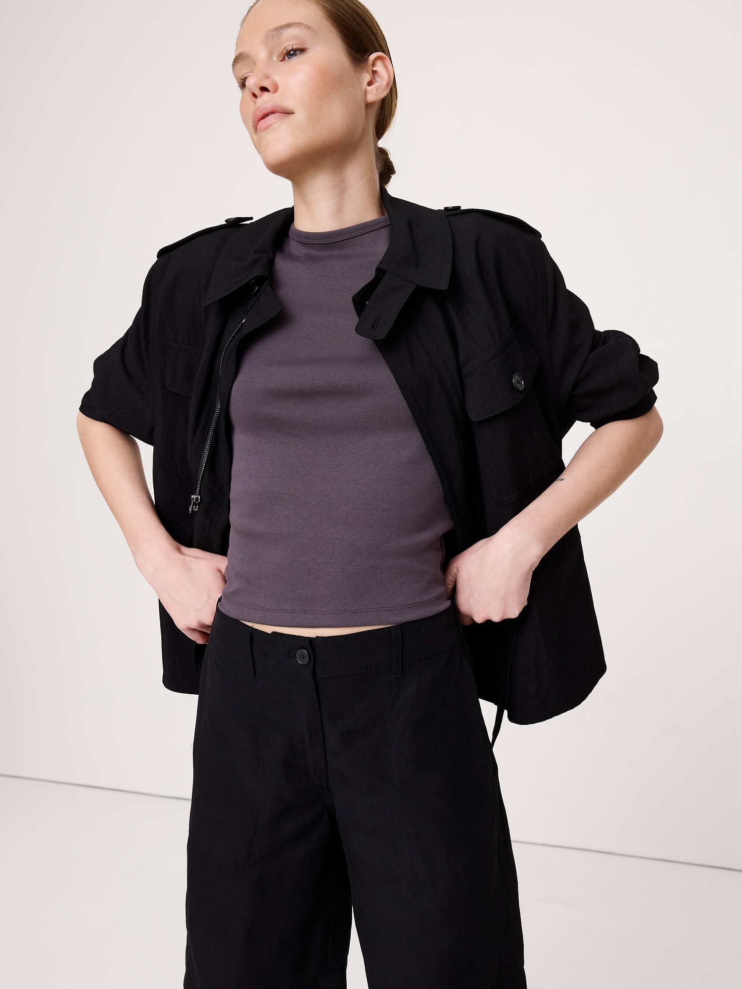 L'image numéro 3 présente T-shirt minimaliste en coton pour bébé