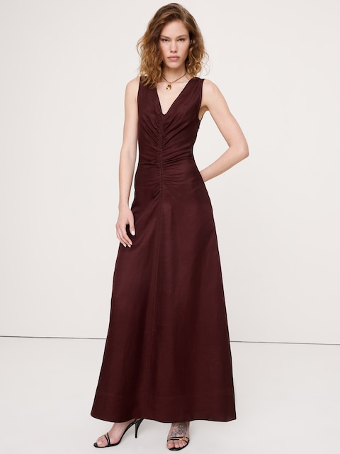 ROBE LONGUE À ENCOLURE EN V EN LIN ET VISCOSE