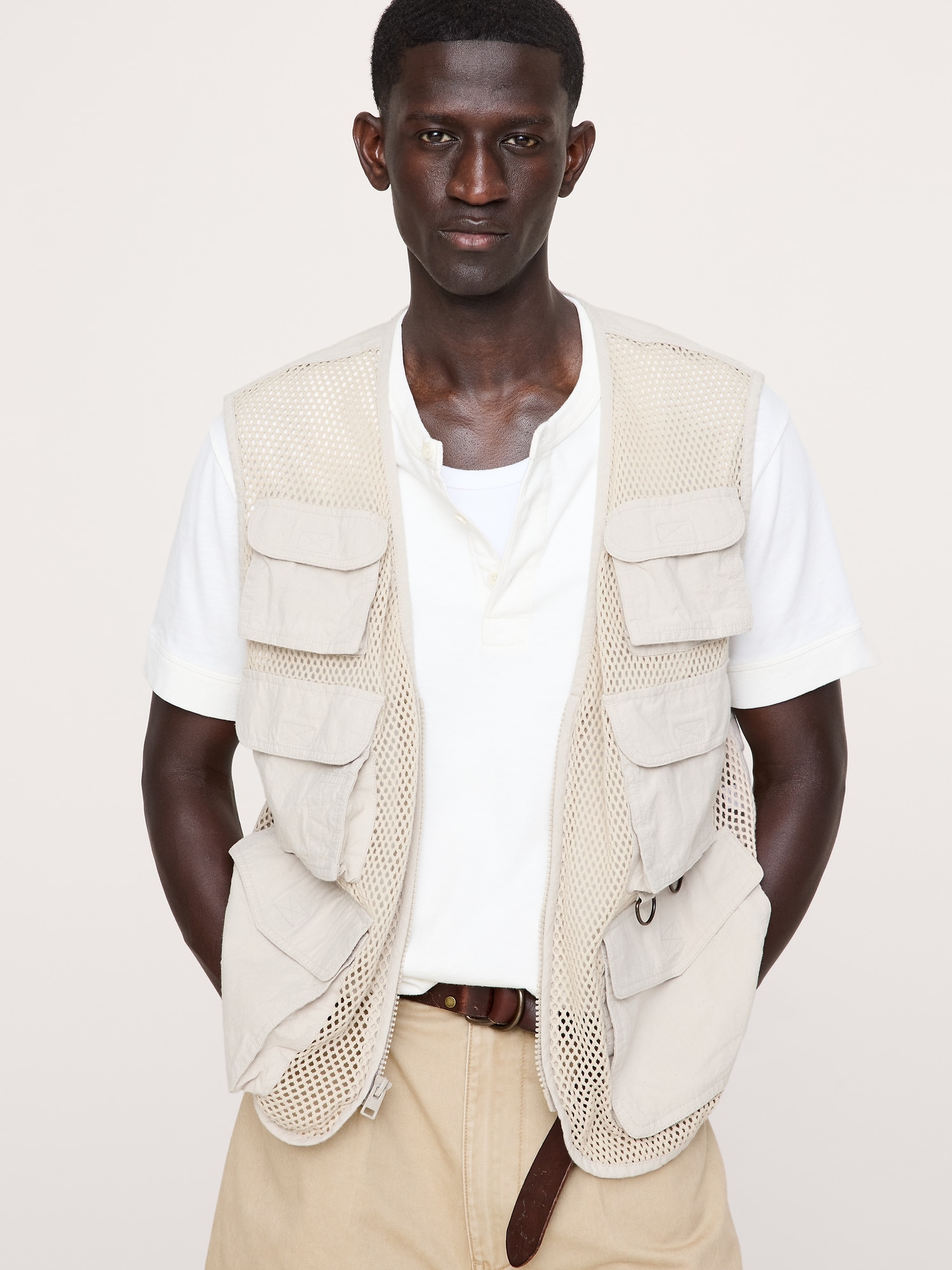Image number 1 showing, Mesh Photojournalist Vest