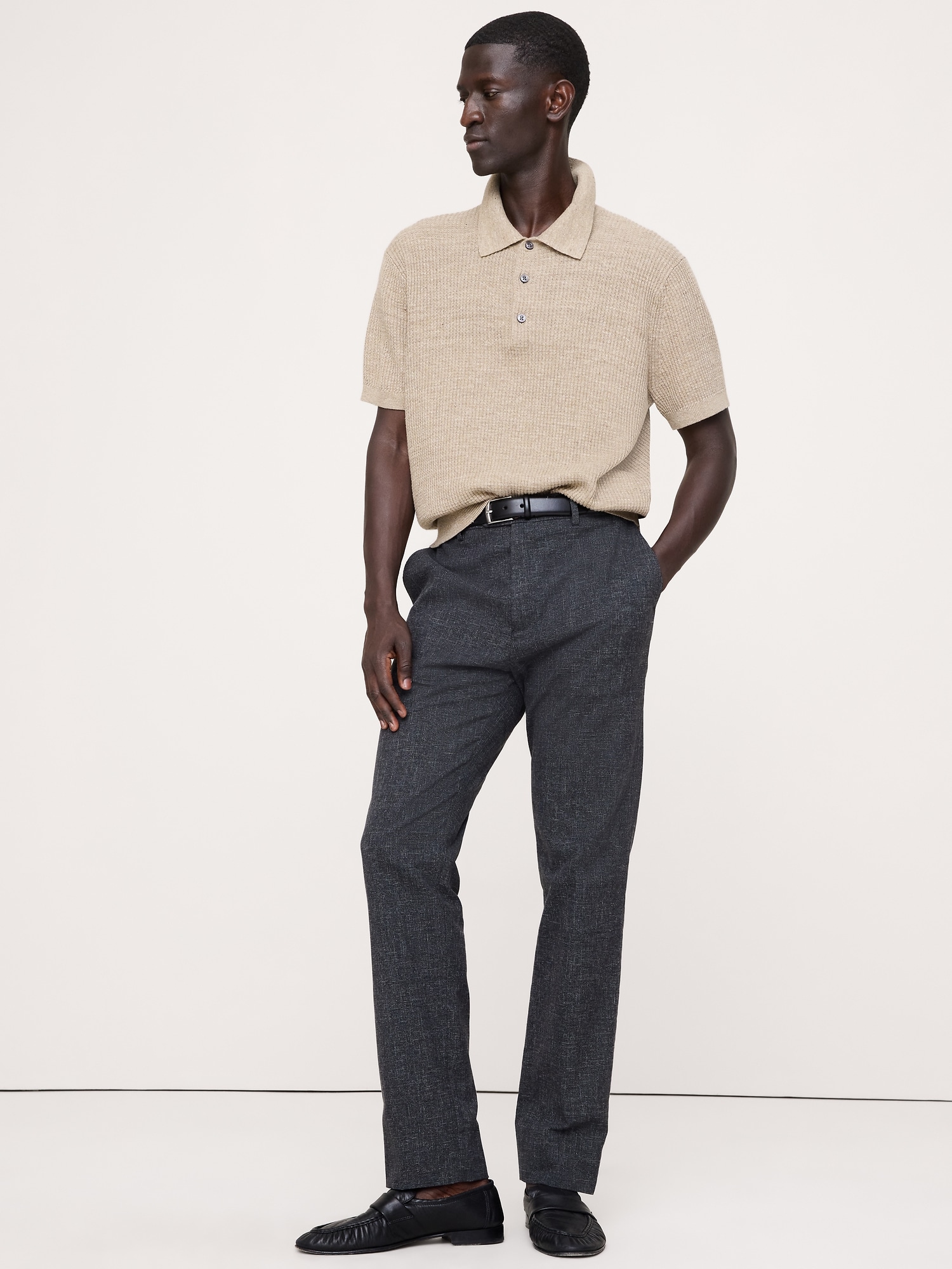 L'image numéro 1 présente Pantalon habillé infroissable à coupe étroite