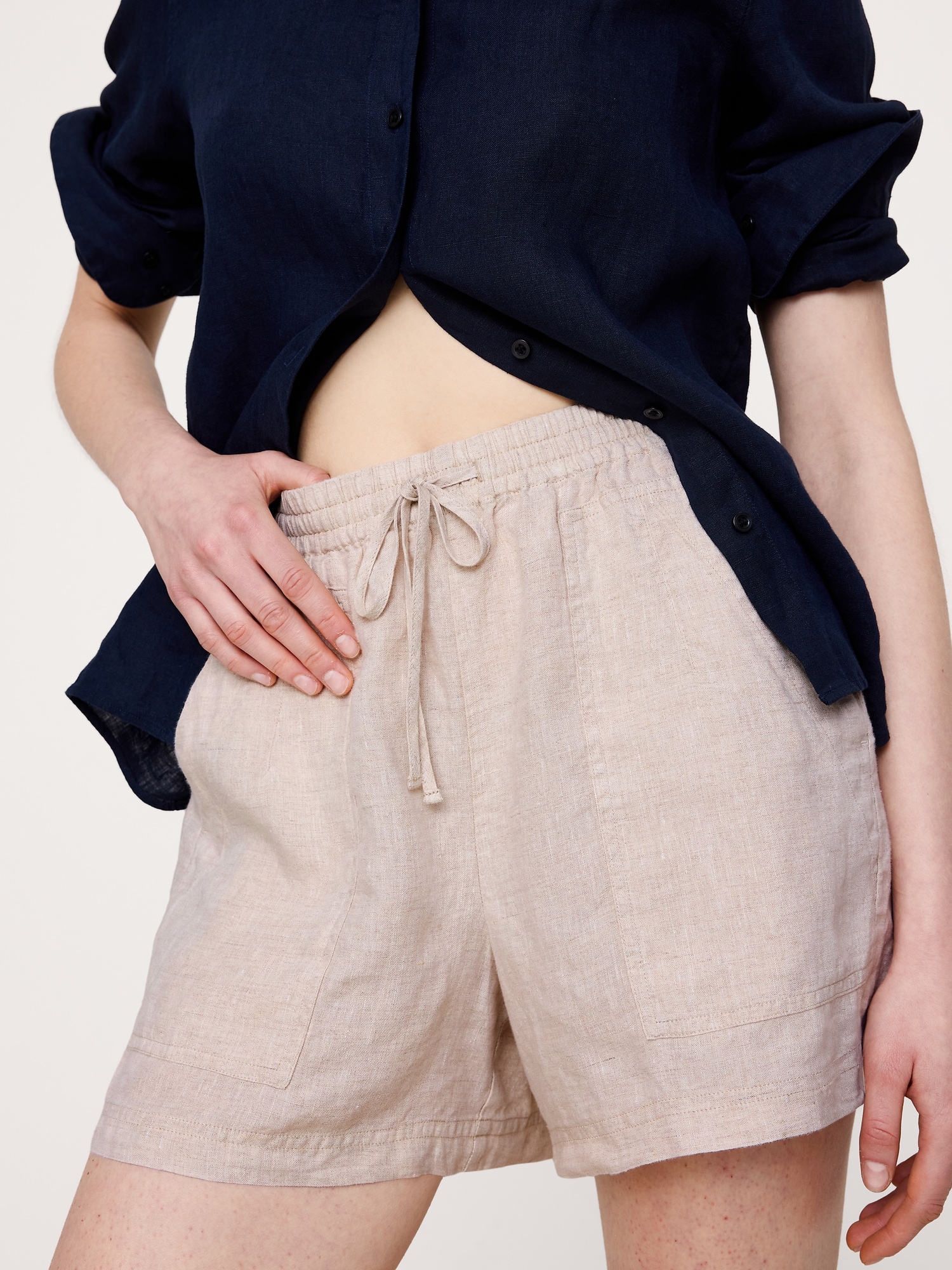 L'image numéro 4 présente Short de 10 cm en lin Escapade