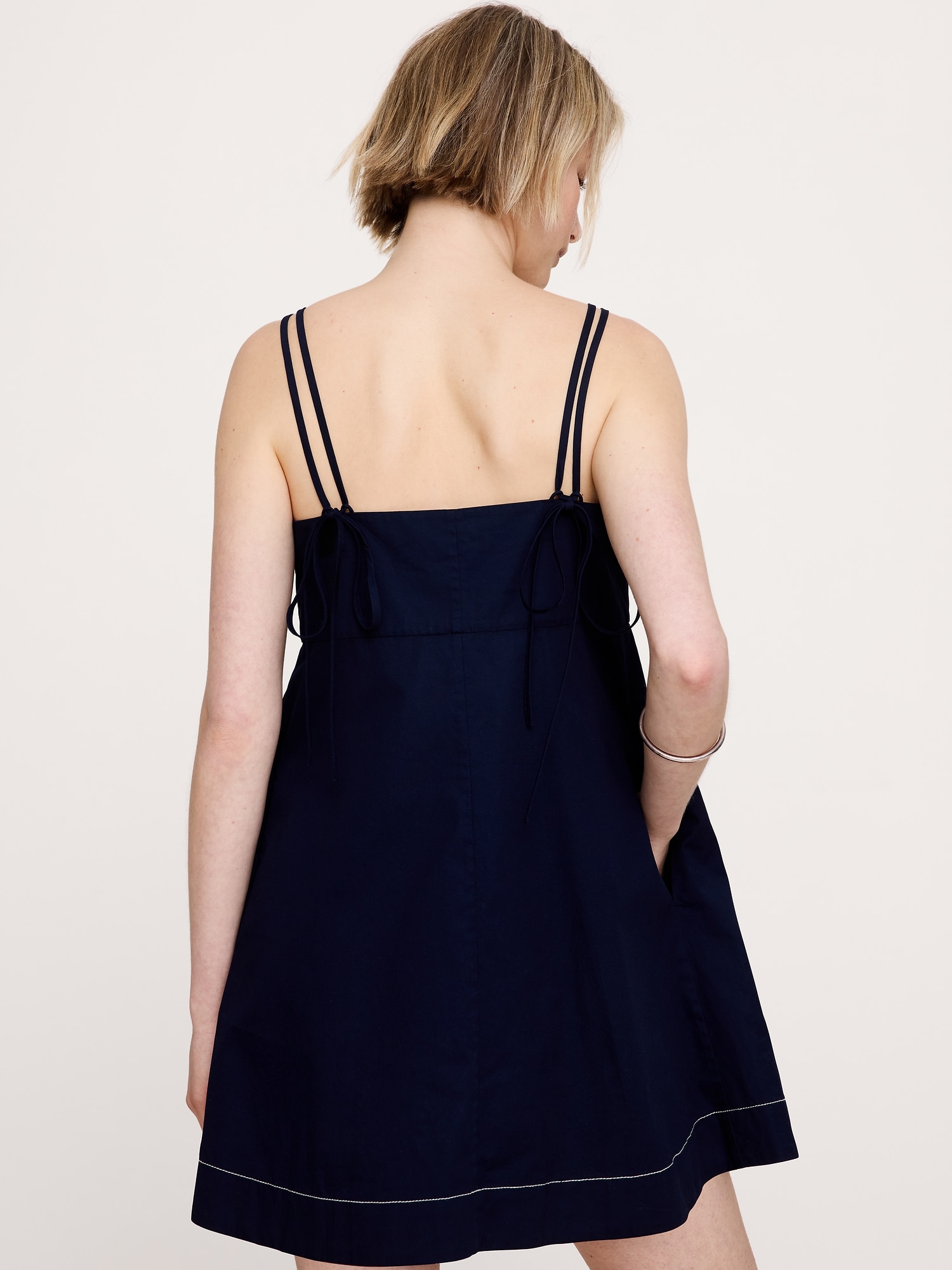 L'image numéro 5 présente Robe courte en sergé de coton