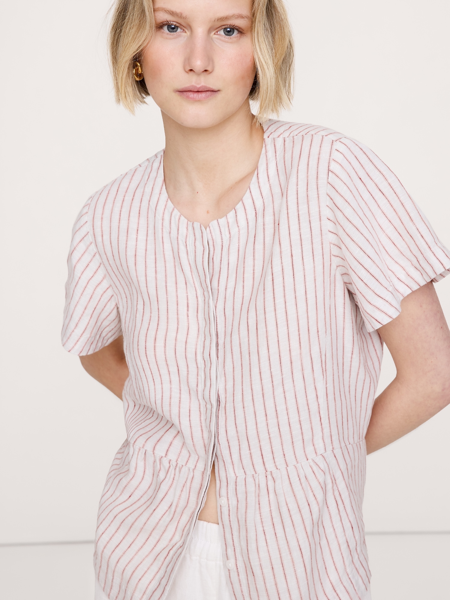 Image number 4 showing, Linen Flutter-Sleeve Top