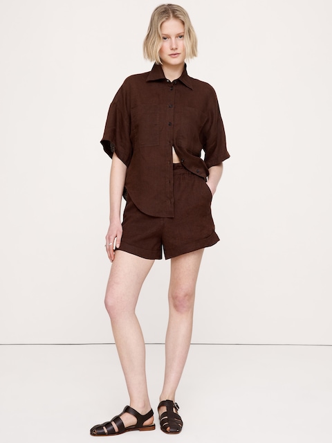 SHORT EN LIN À TAILLE FRONCÉE EXTENSIBLE DE 9 CM