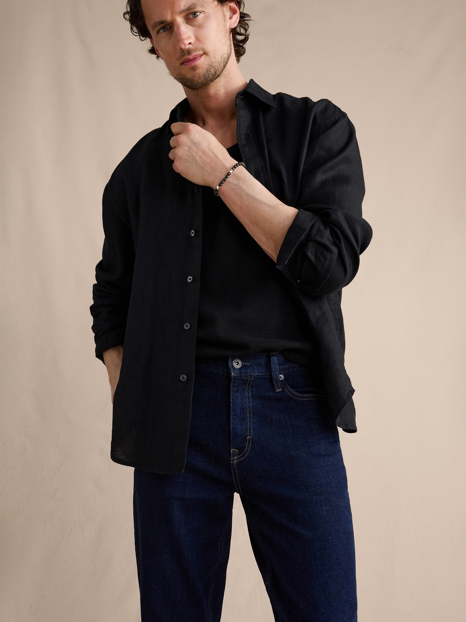 L'image numéro 4 présente Jean Voyageur luxueux à coupe droite