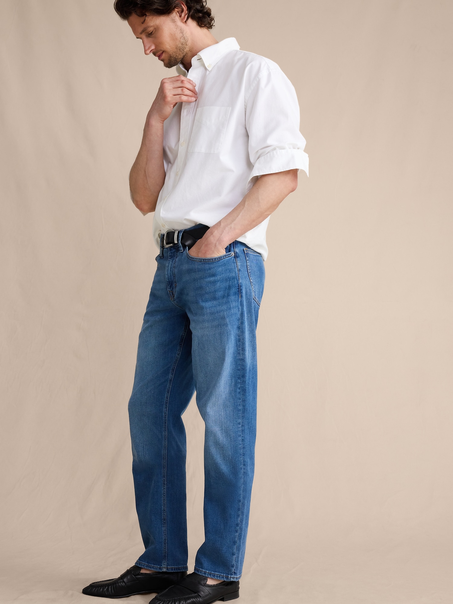 L'image numéro 8 présente Jean Voyageur luxueux à coupe droite